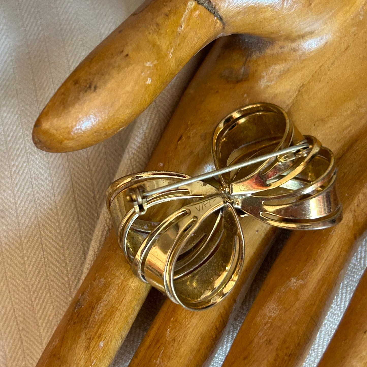 Bow Brooch