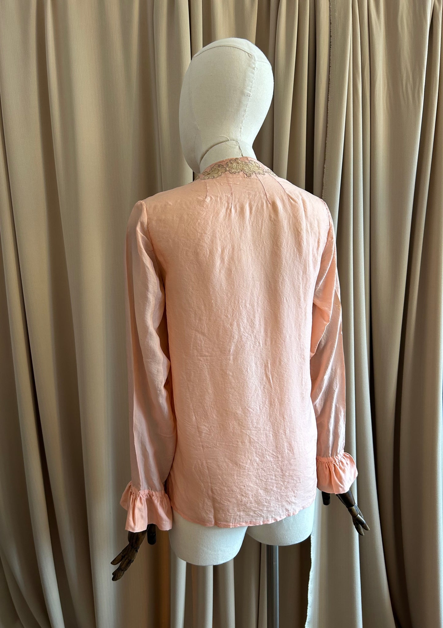 Late 20s Peach Silk Bed Jacket