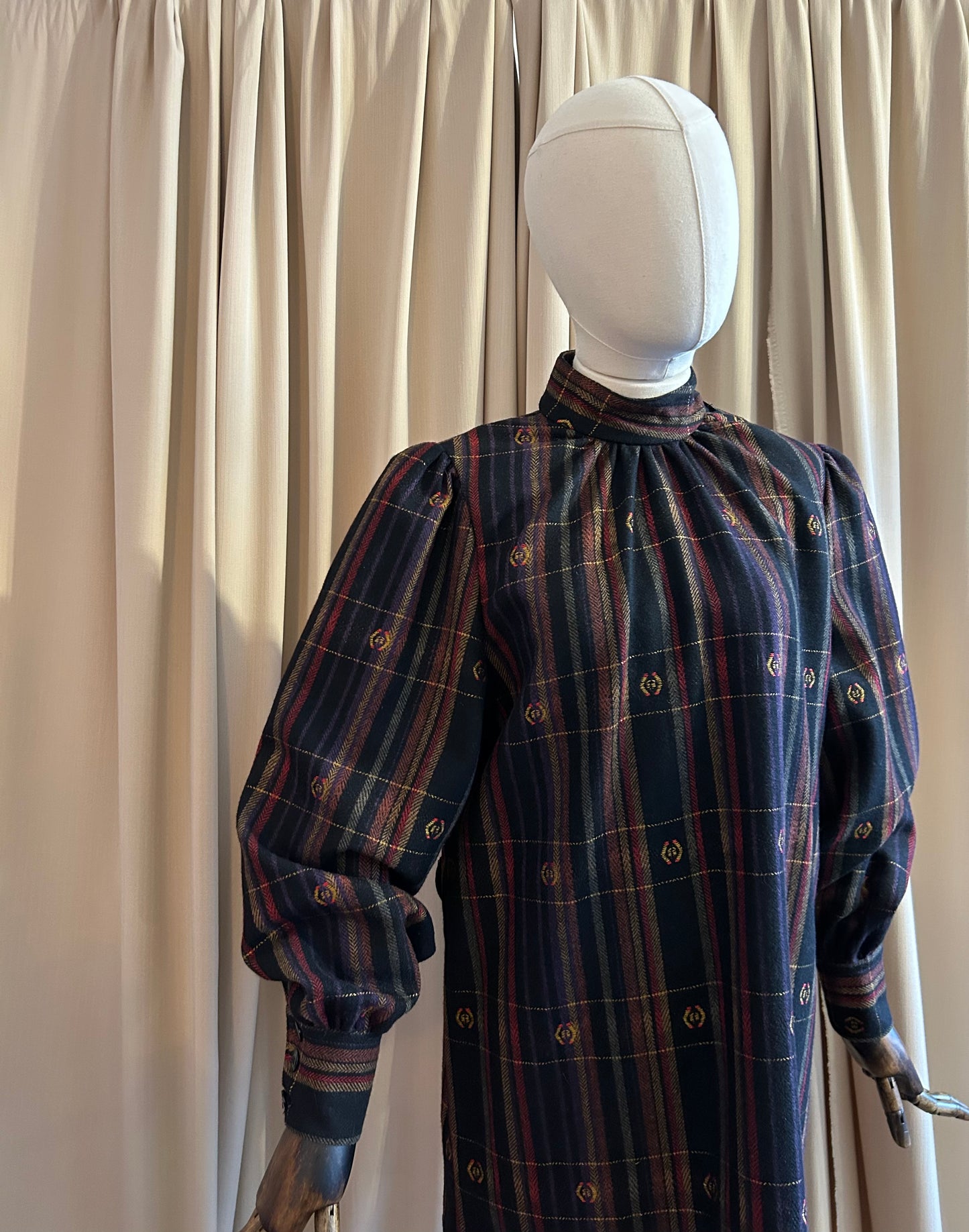 Wool Balloon Sleeve Blouse