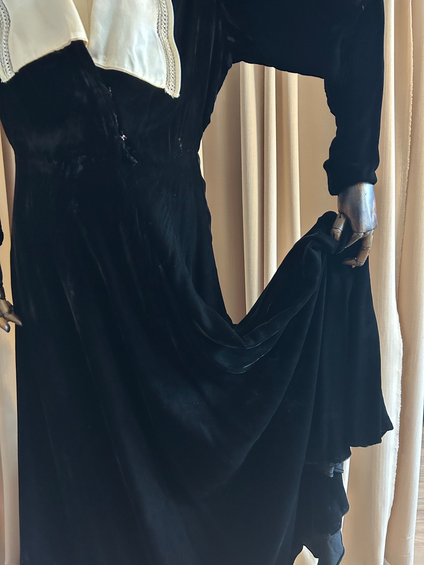 Antique Debenham & Freebody Velvet Gown