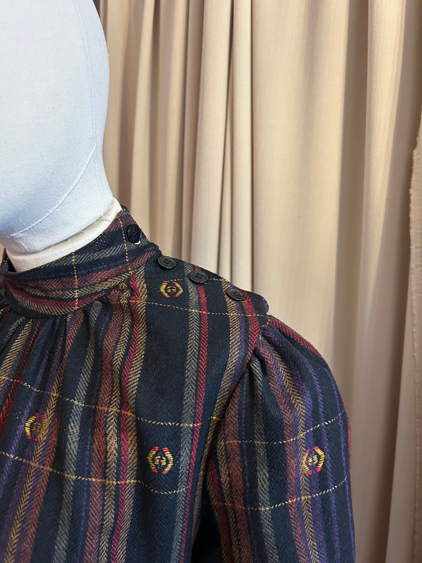 Wool Balloon Sleeve Blouse