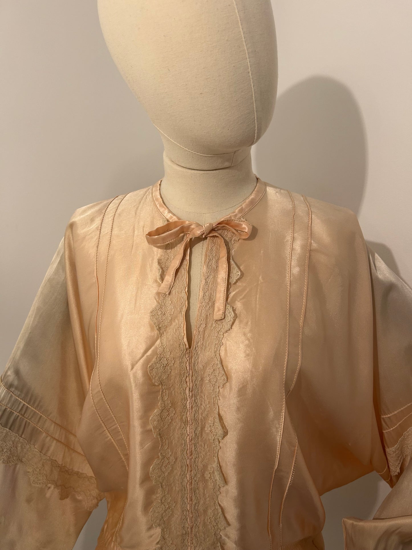 Dusty Pink Balloon Sleeve Blouse