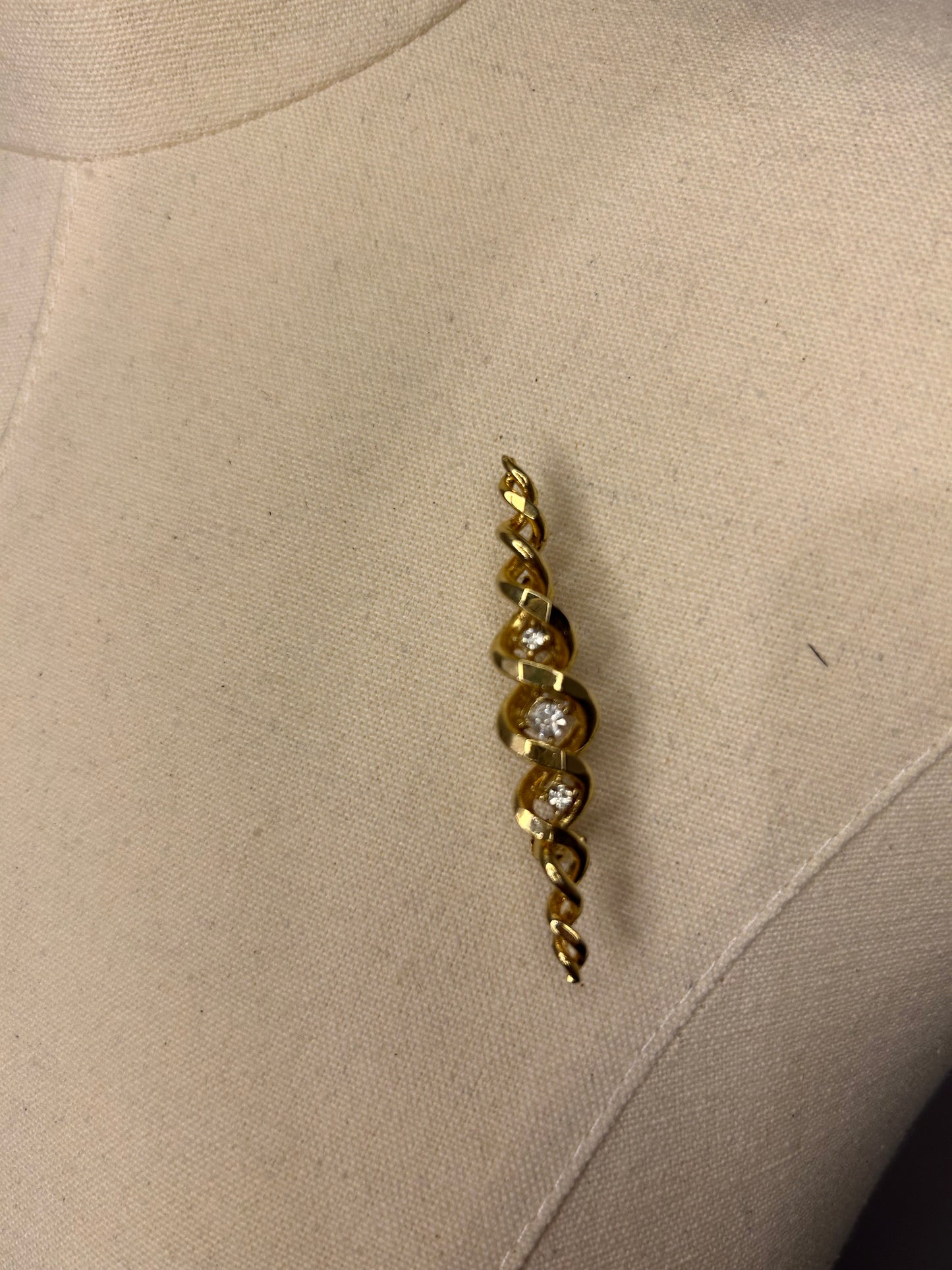 Gold Tone Diamanté Brooch