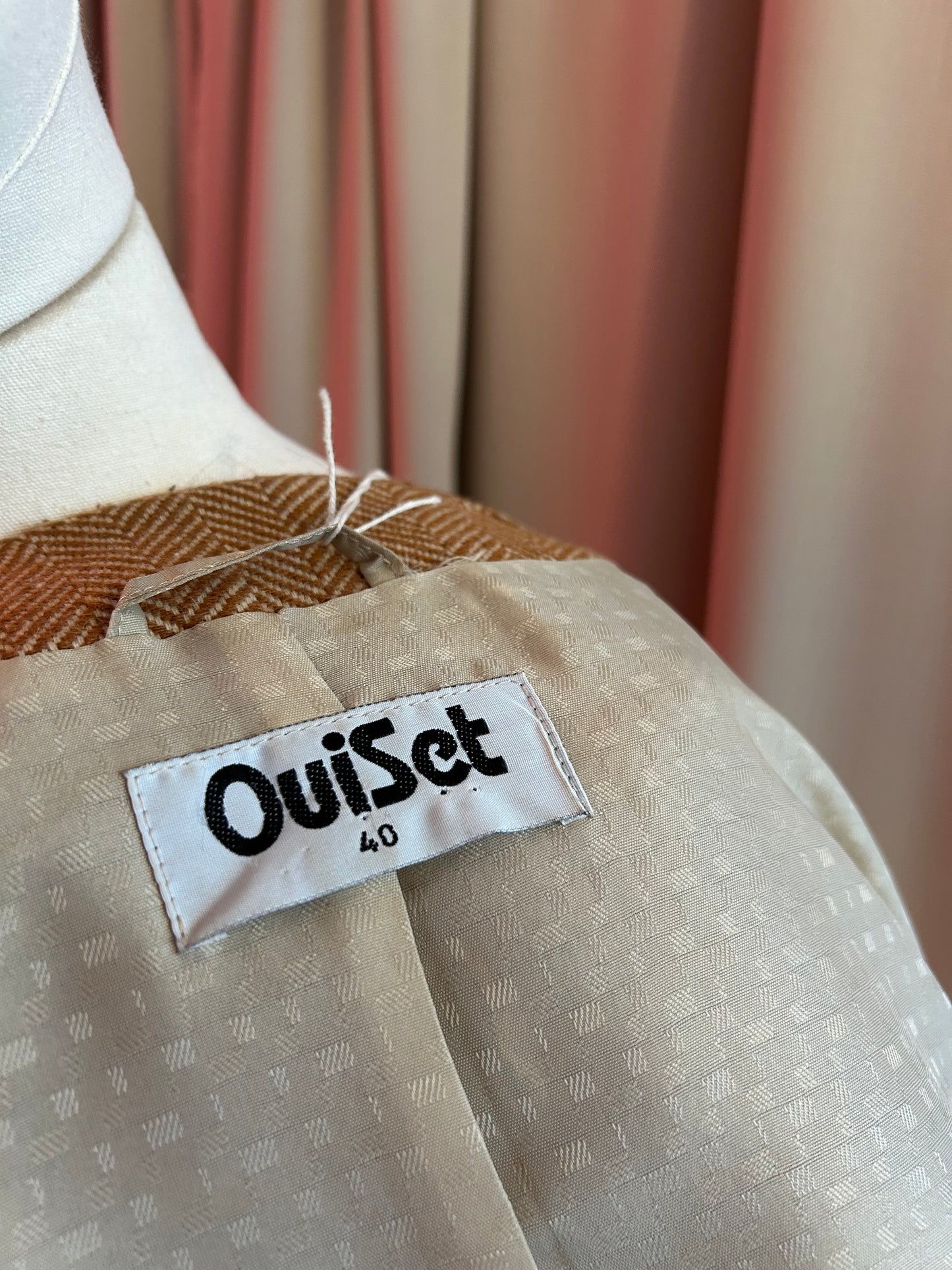 Relaxed Collarless Blazer