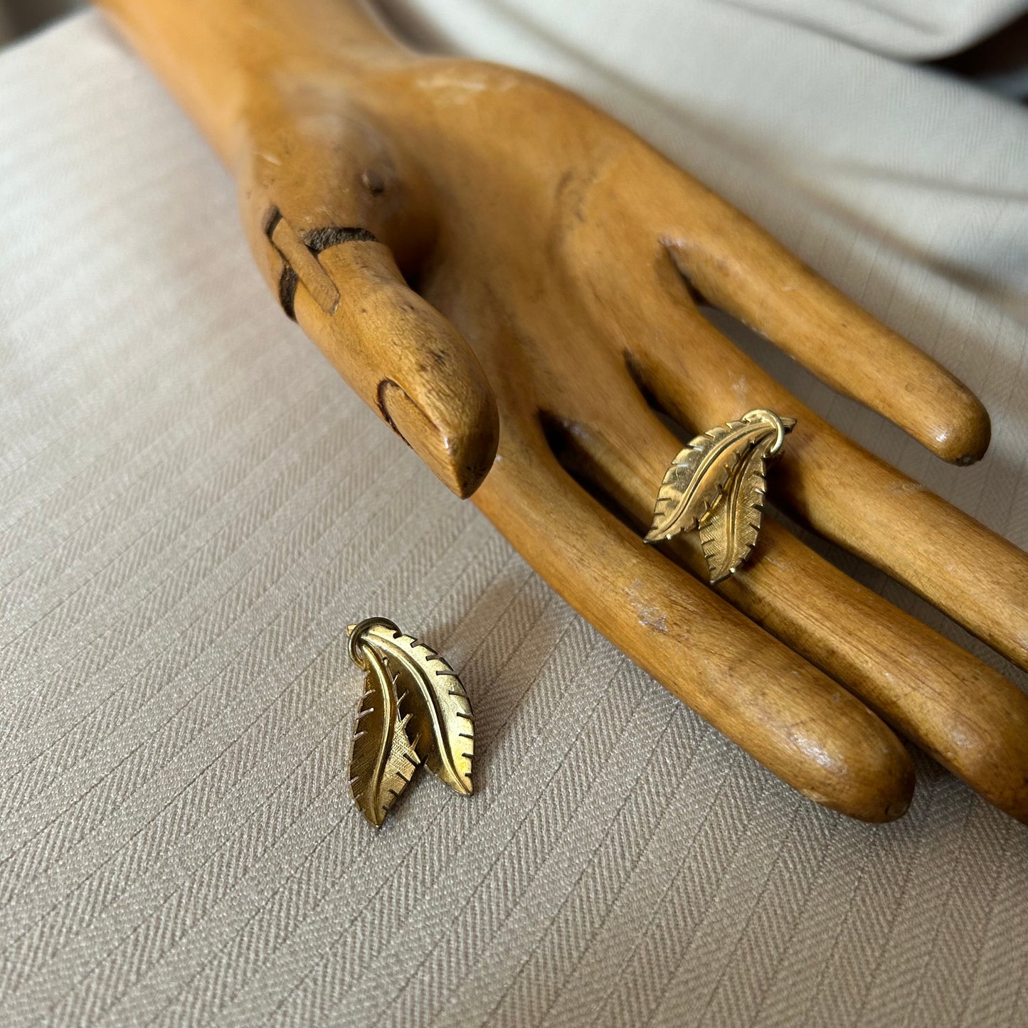 Feather Plume Clip On
