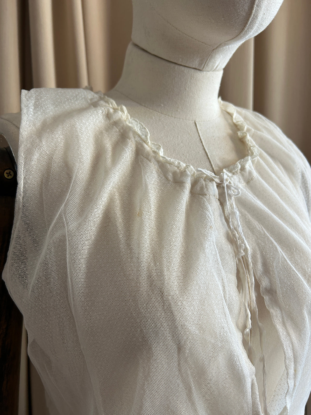 Antique White Slip