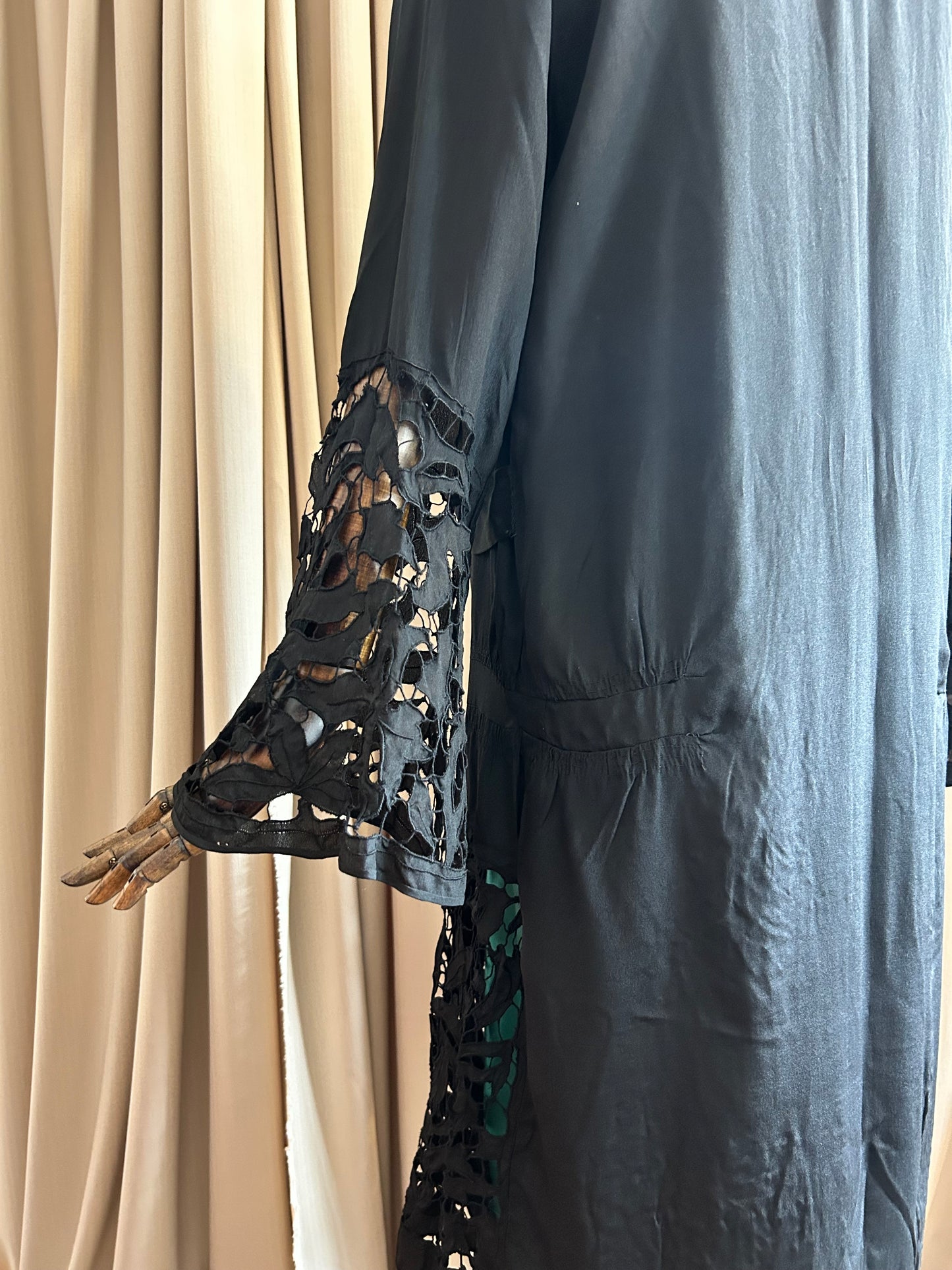 30s Teal and Black Ensemble