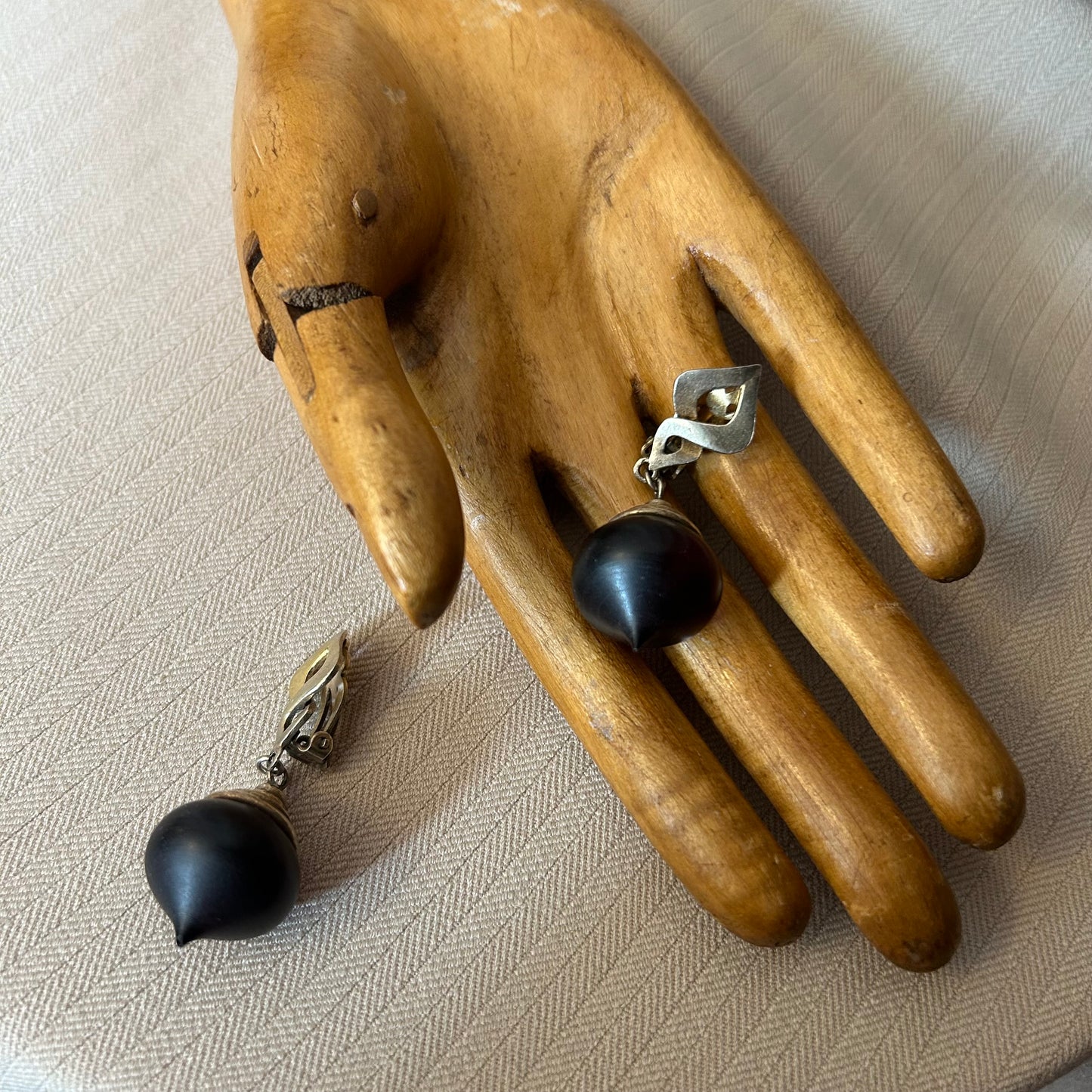 Sterling Bulbous Clip On