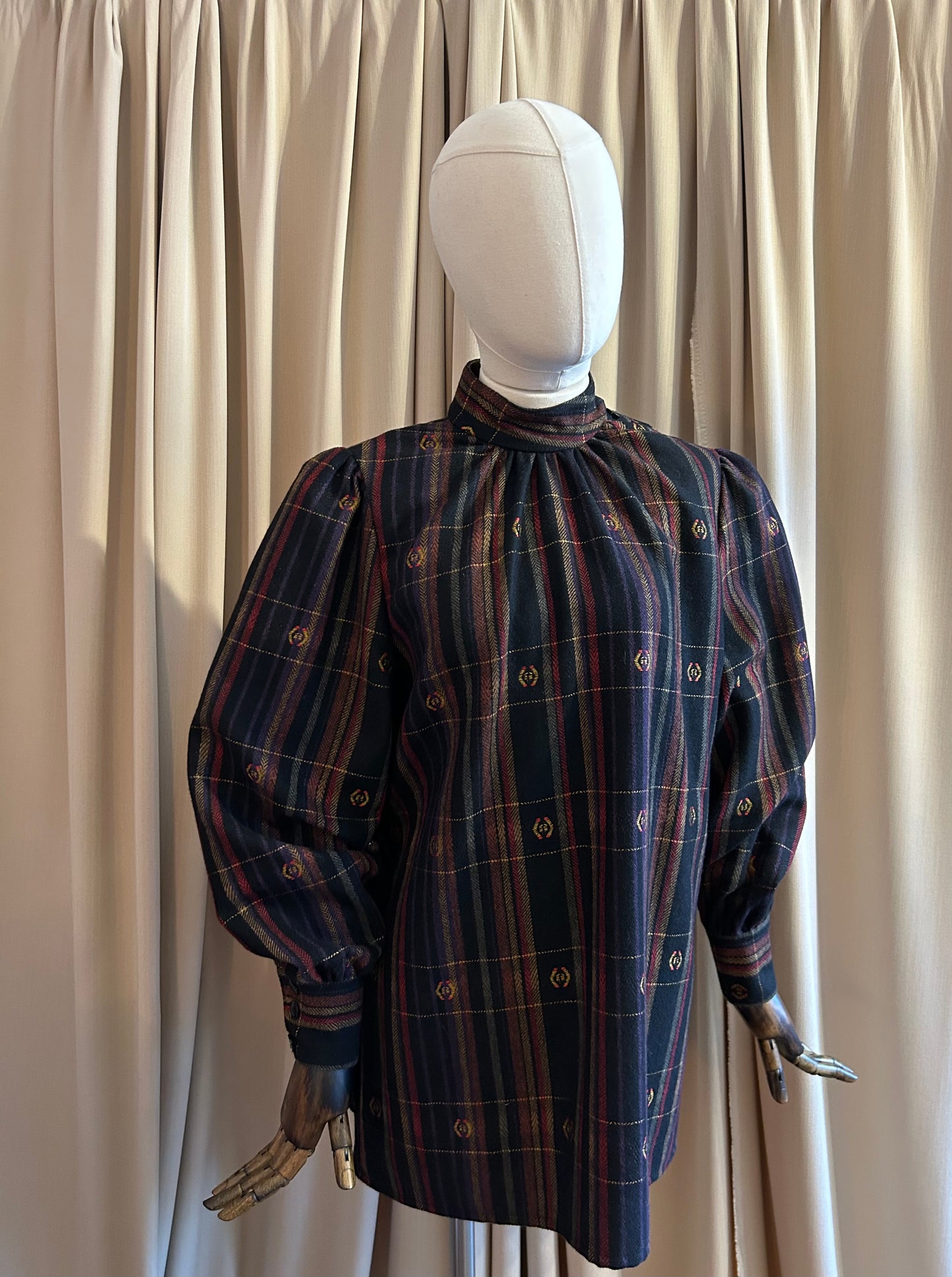 Wool Balloon Sleeve Blouse