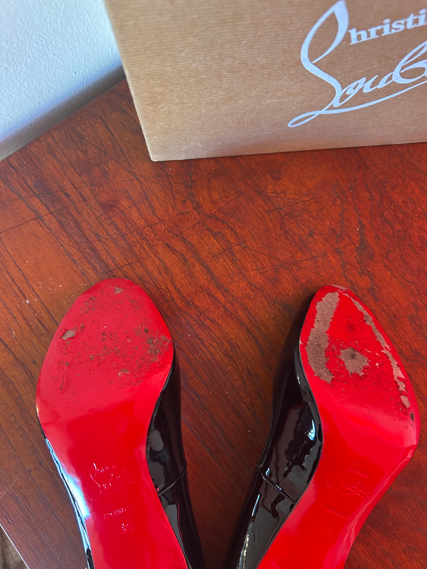 Louboutin YouYou 100 Pumps