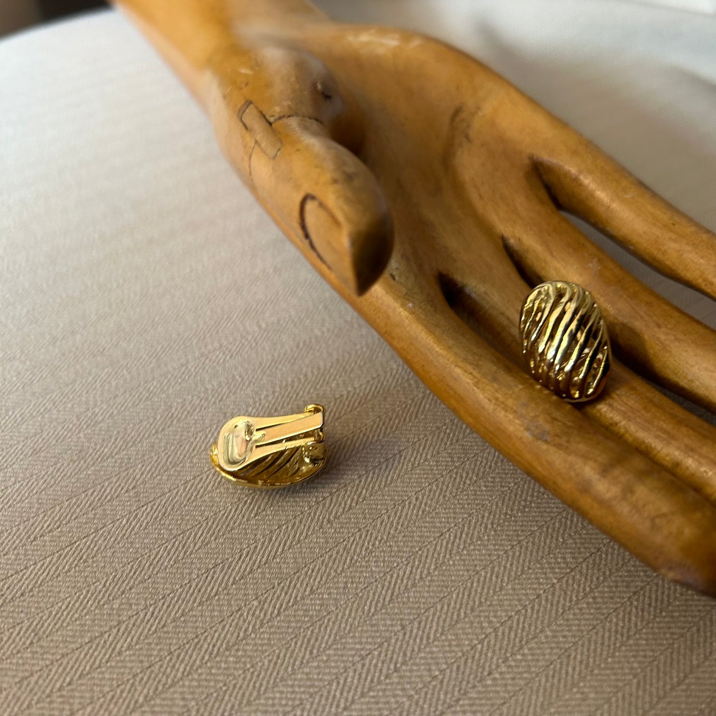 Openwork Oval Clip Ons