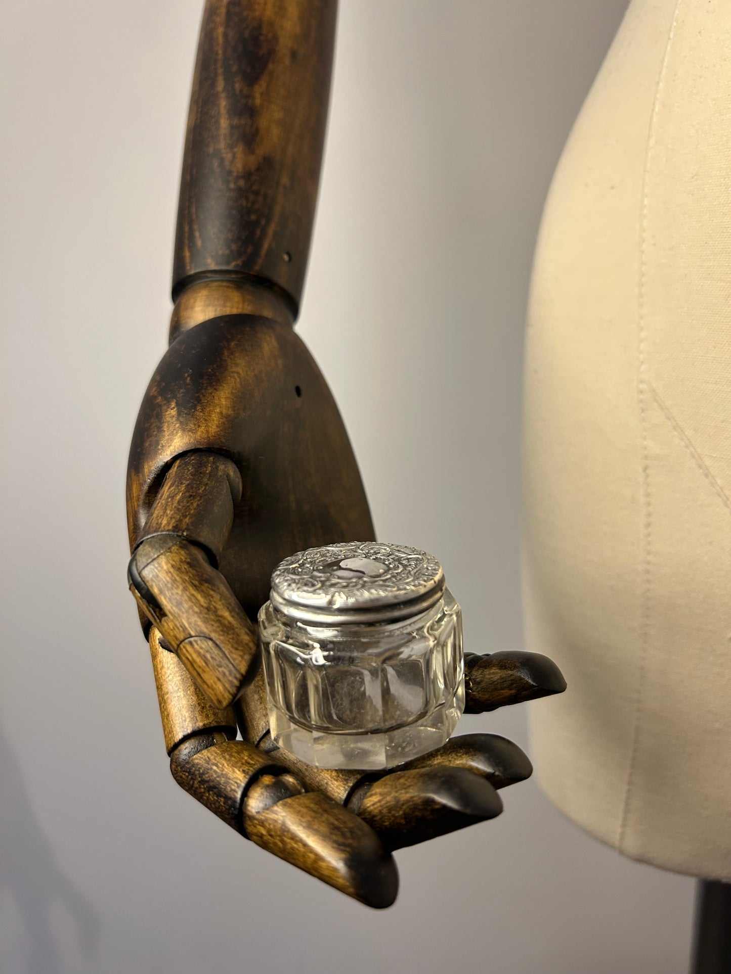 Crystal Pot With Silver Lid