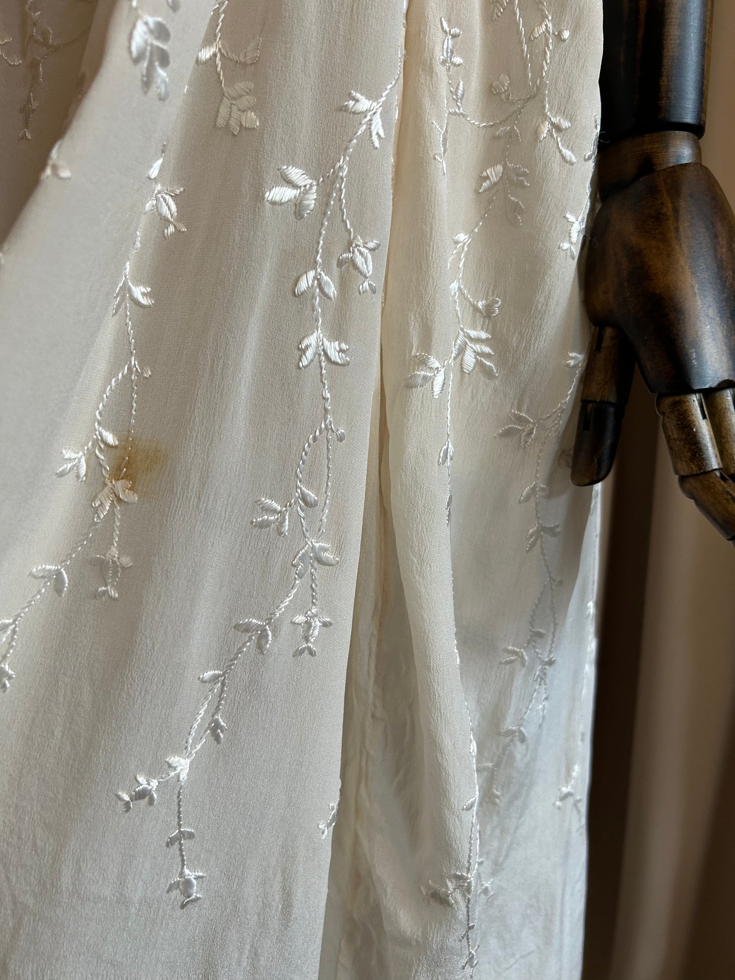 1920s Boxy Embroidered Slip