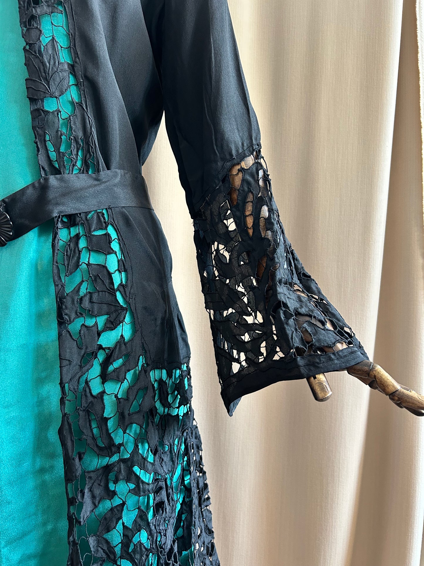 30s Teal and Black Ensemble