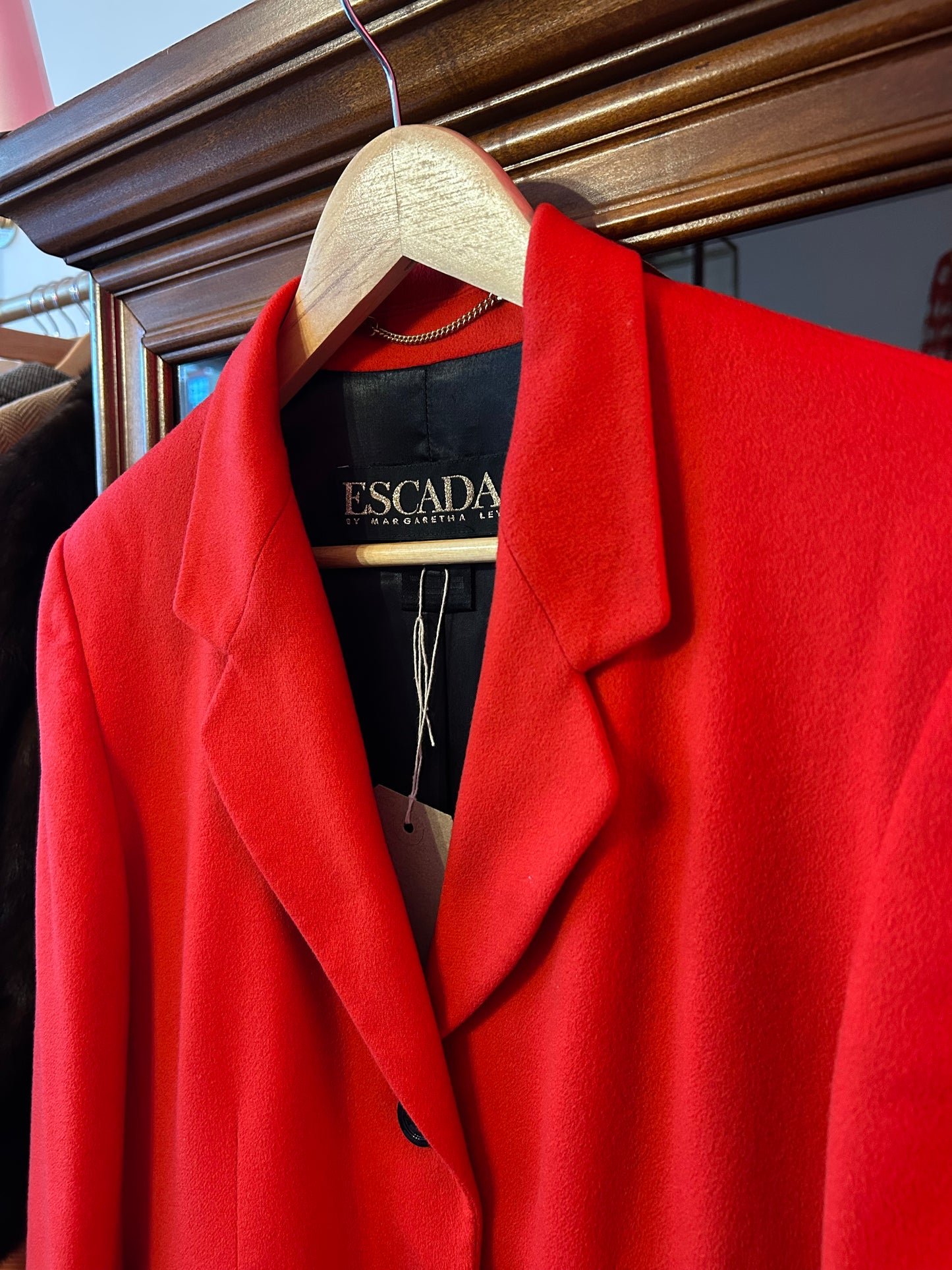 Cashmere Escada Tomato Blazer