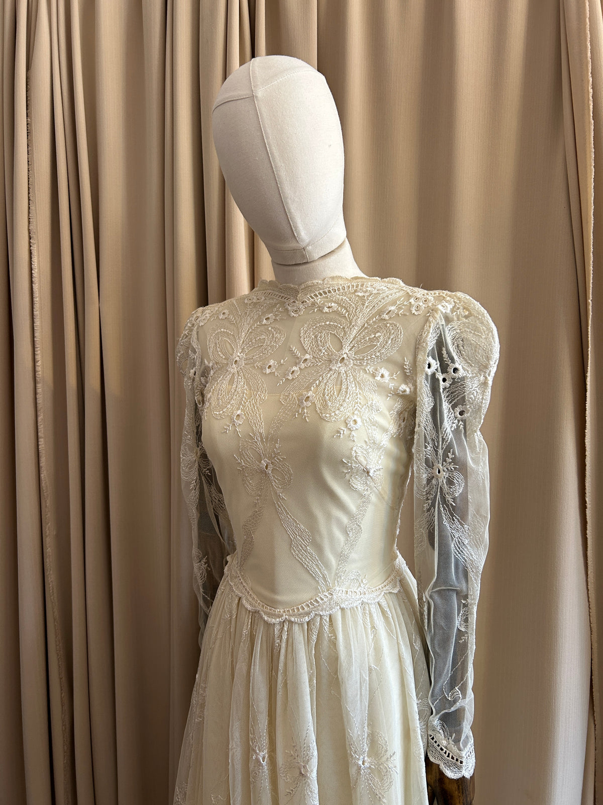 Lace Bridal Mini