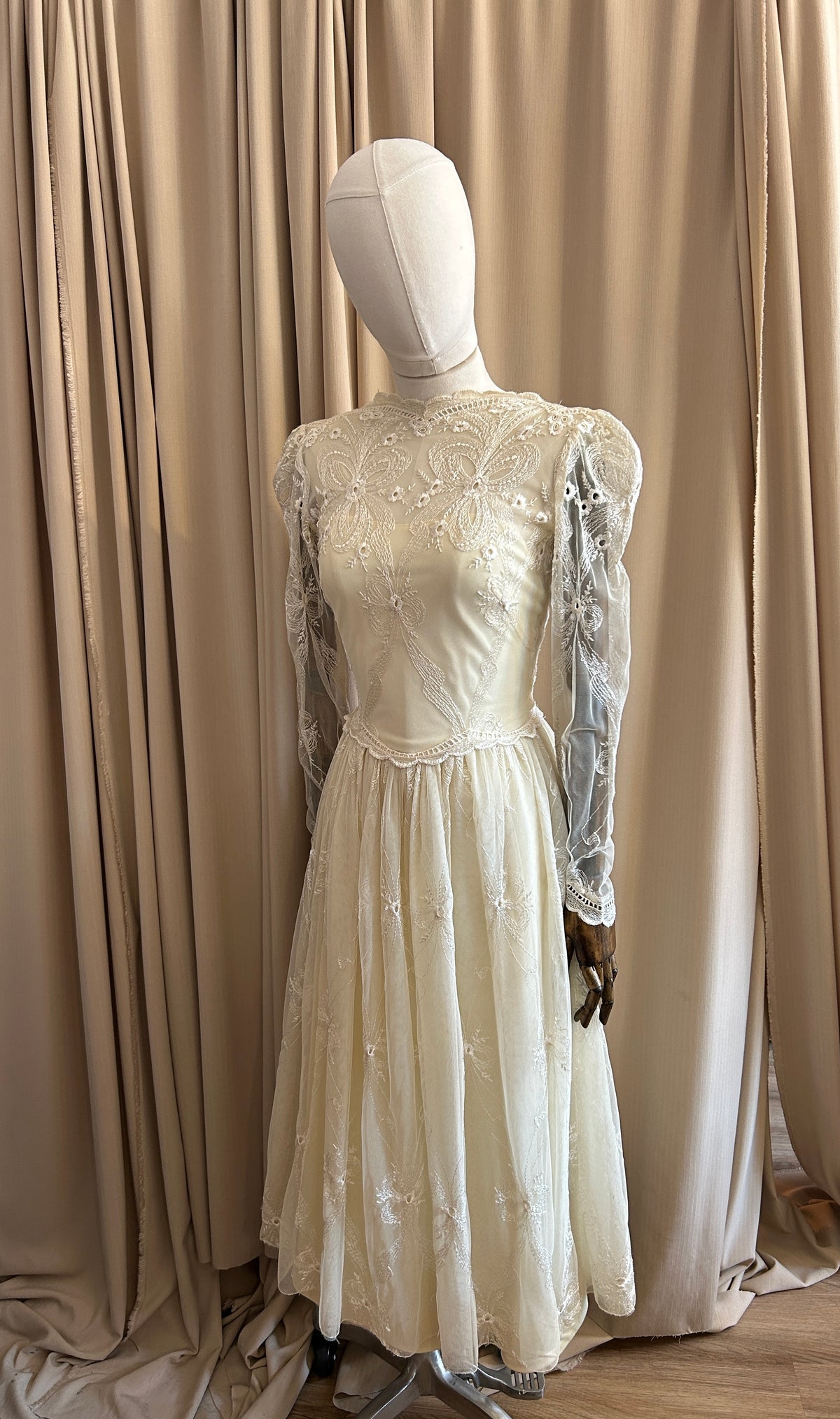 Lace Bridal Mini