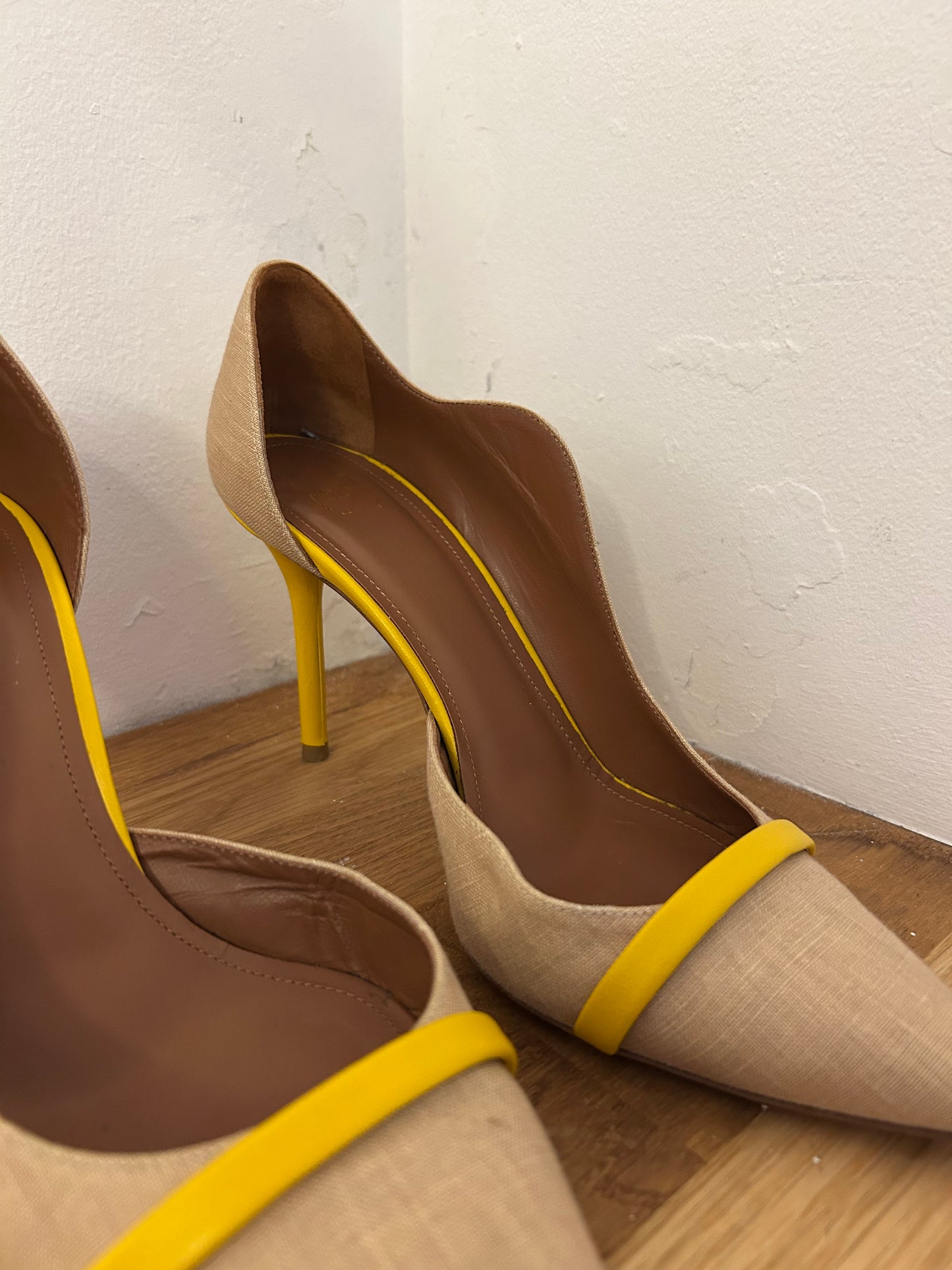 Malone Souliers Linen and Yellow