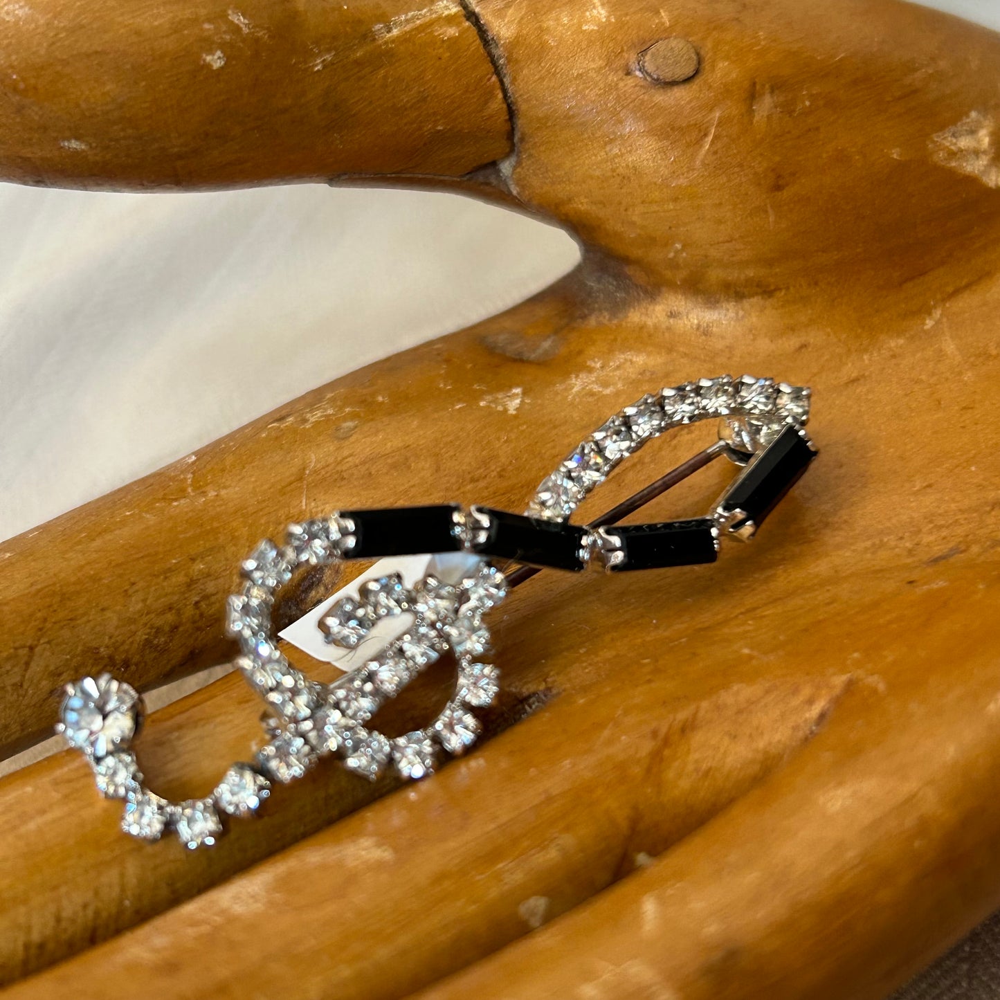 Rhinestone Music Note Brooch