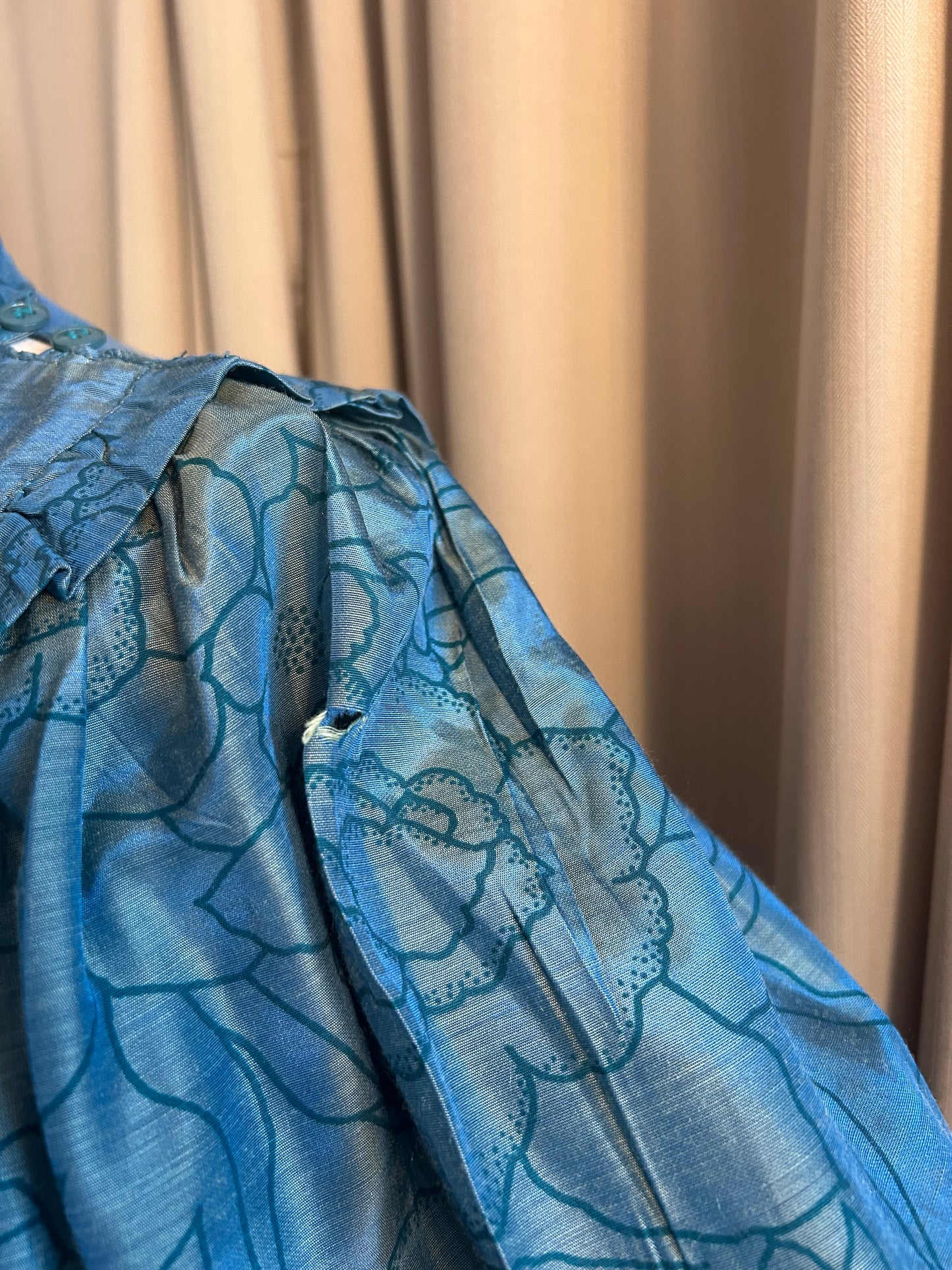 French Balloon Sleeve Smock Dress