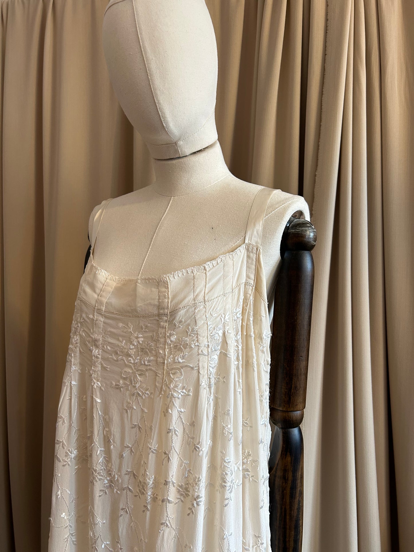 1920s Boxy Embroidered Slip