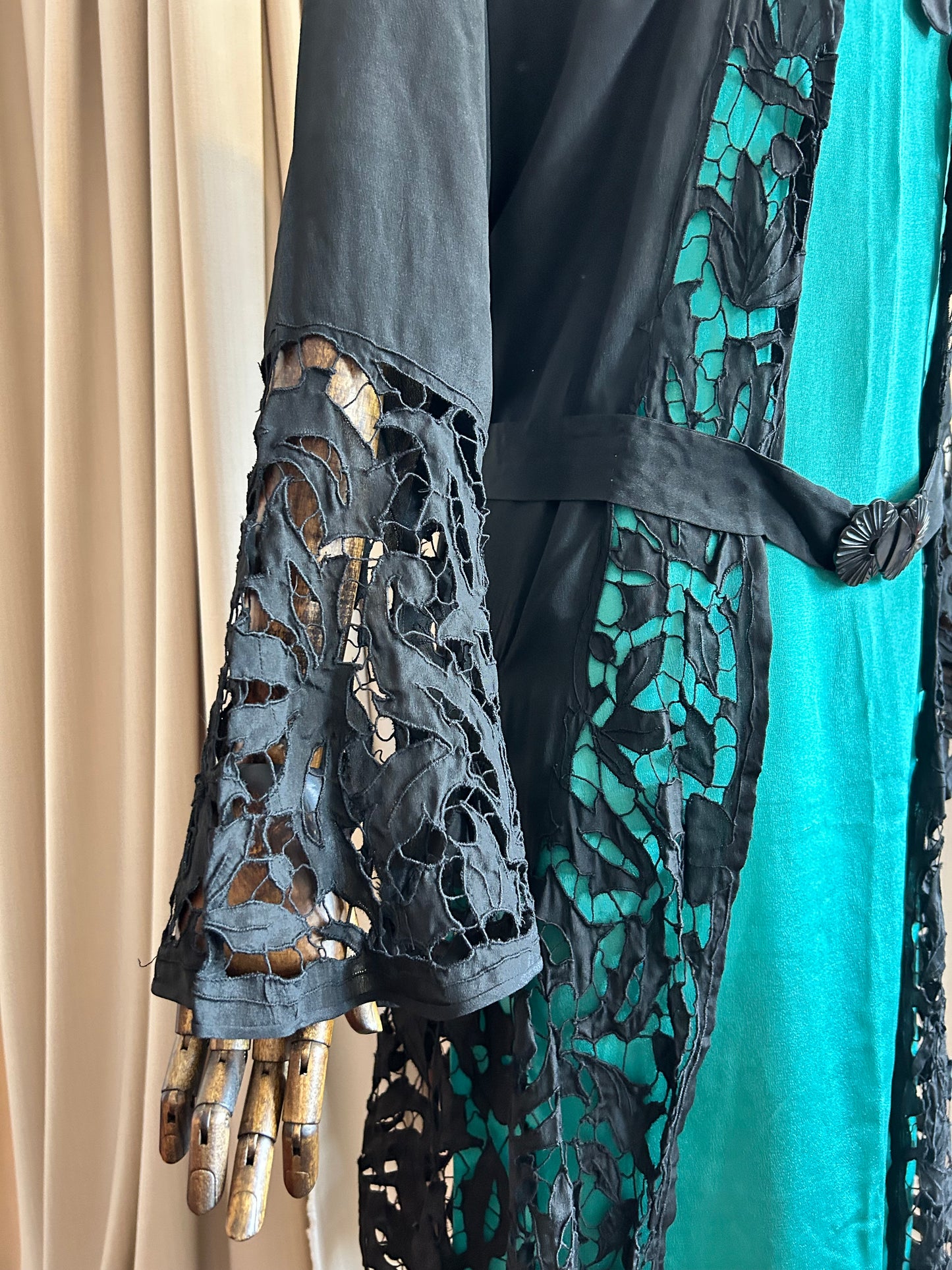 30s Teal and Black Ensemble