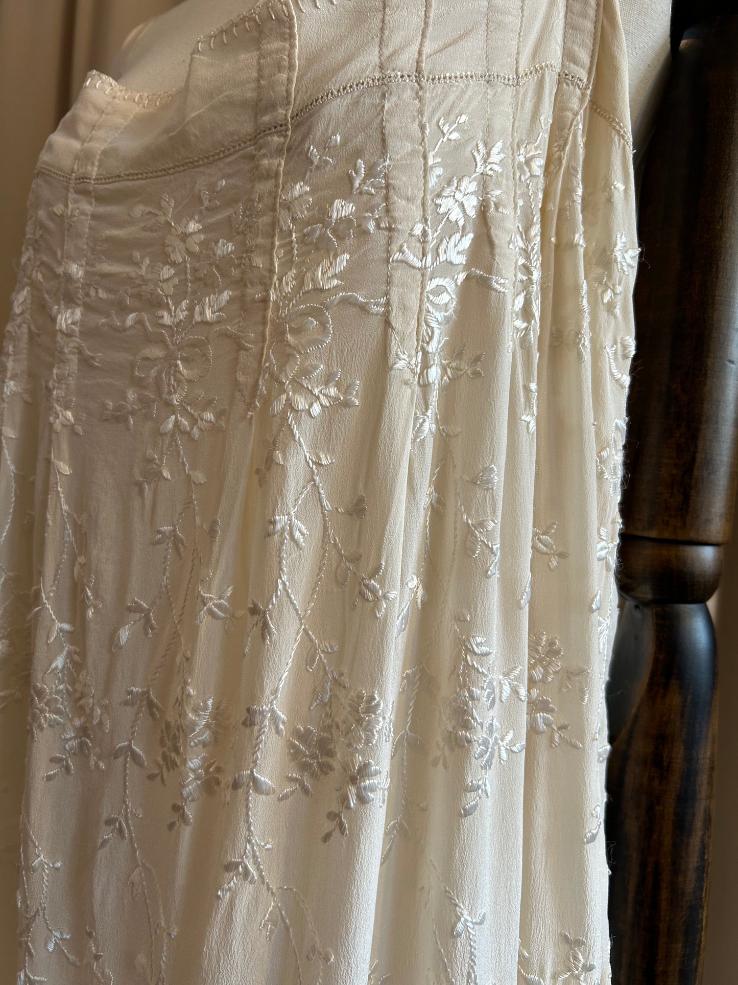 1920s Boxy Embroidered Slip