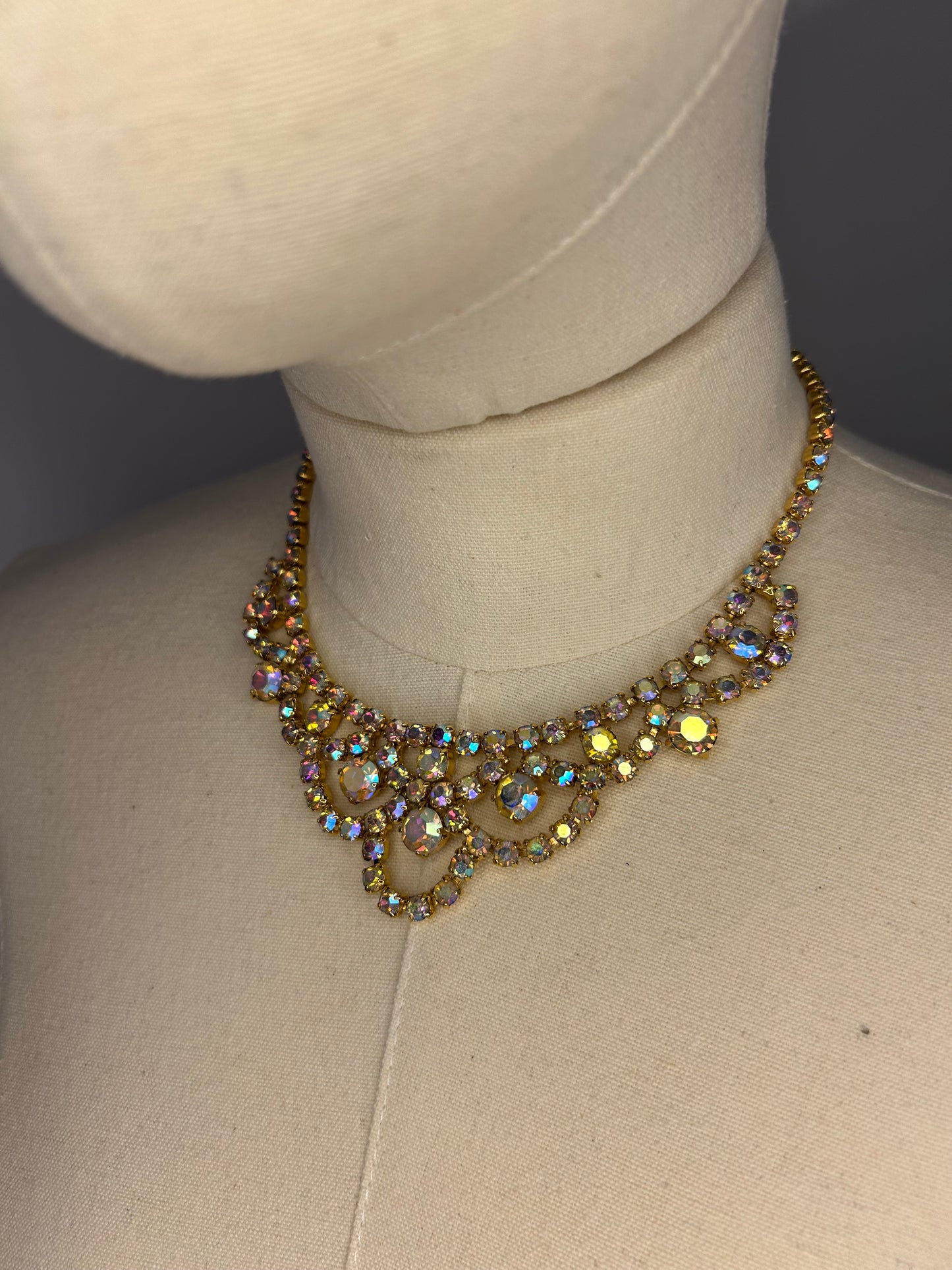 Diamanté Scallop Necklace