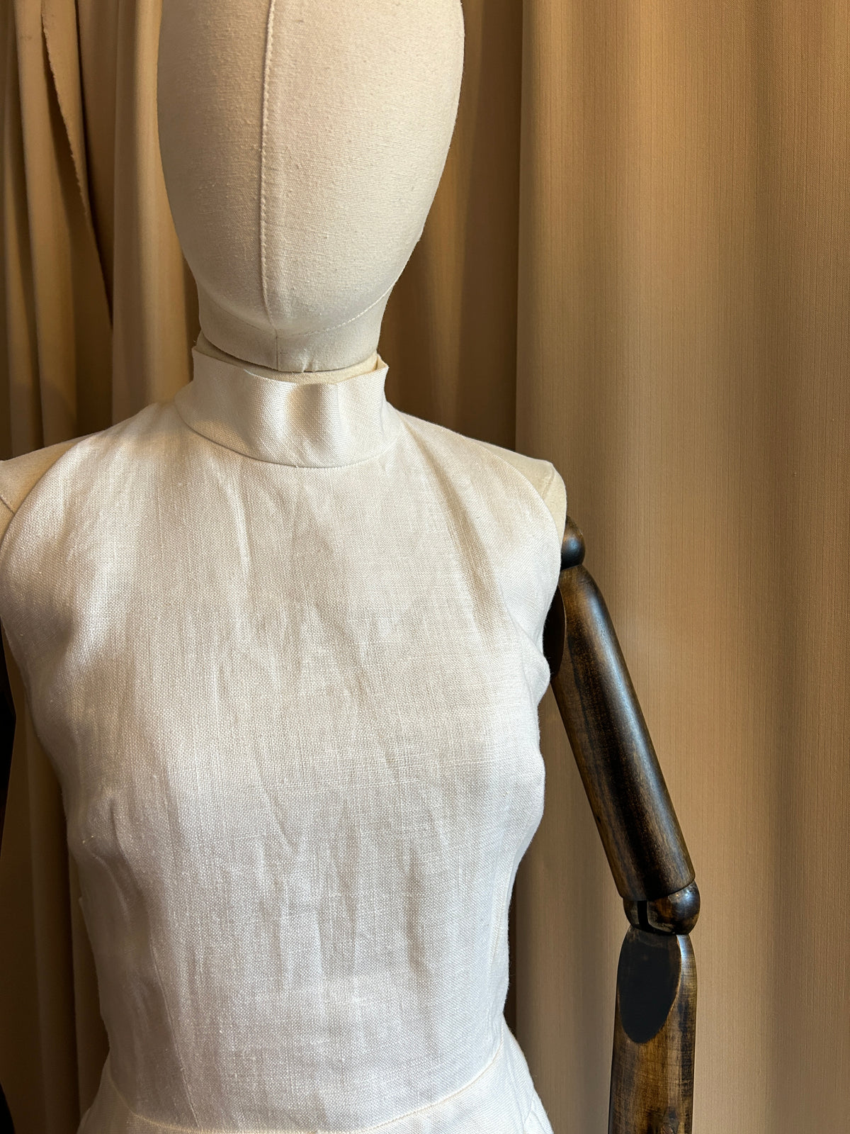 Oscar De La Renta linen Halter neck
