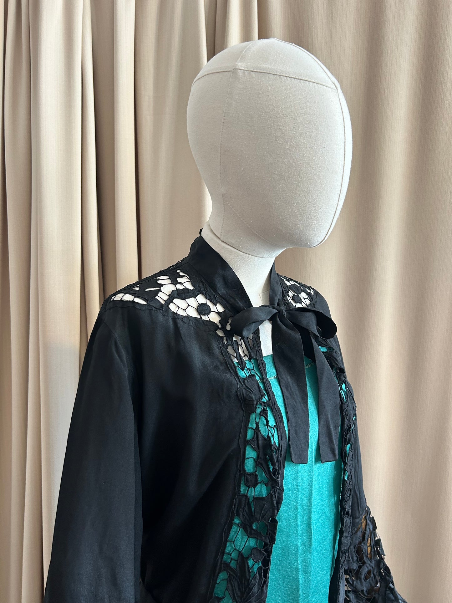 30s Teal and Black Ensemble