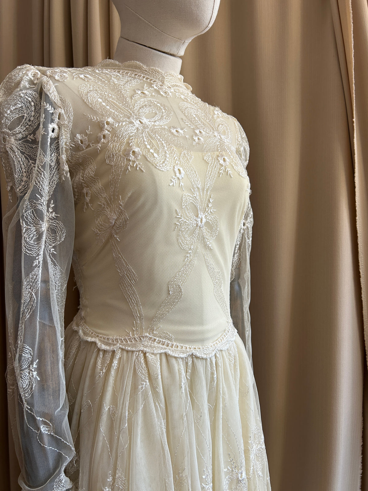 Lace Bridal Mini