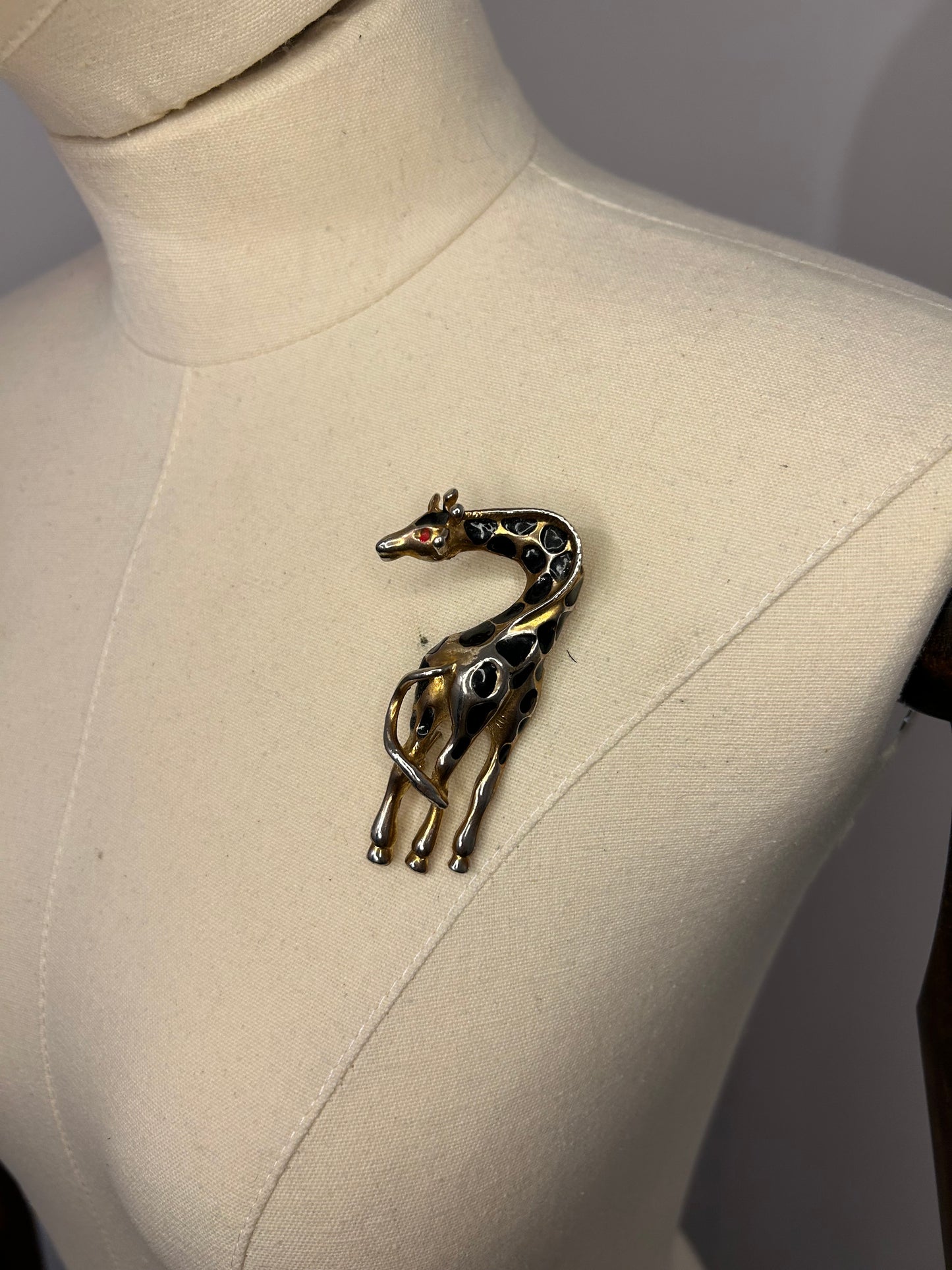 Giraffe Brooch