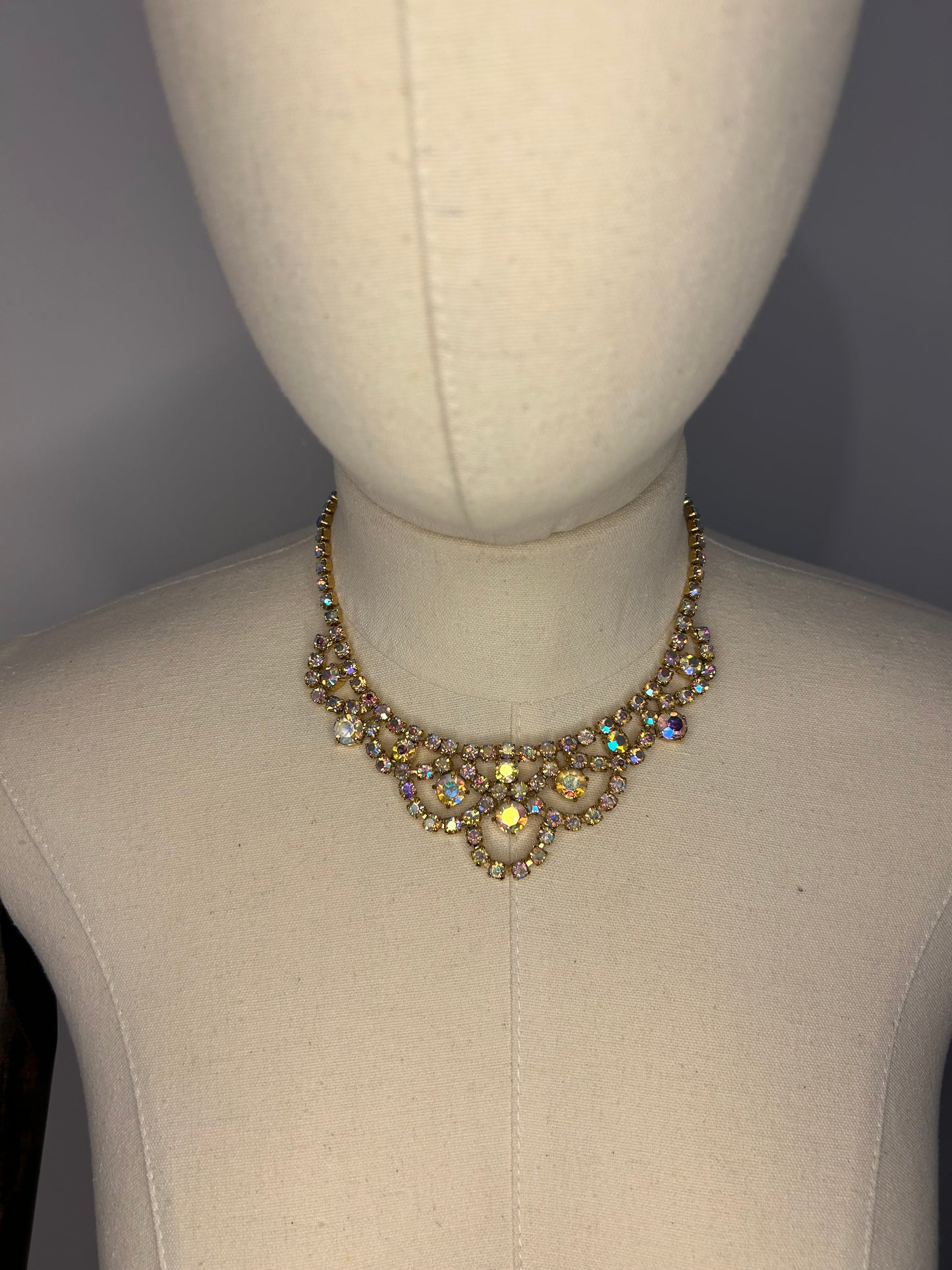 Diamanté Scallop Necklace