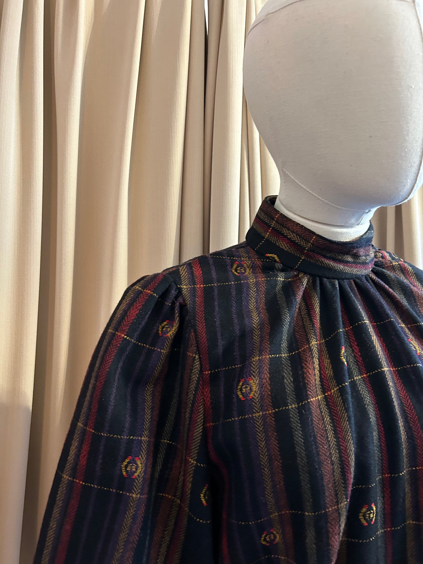 Wool Balloon Sleeve Blouse