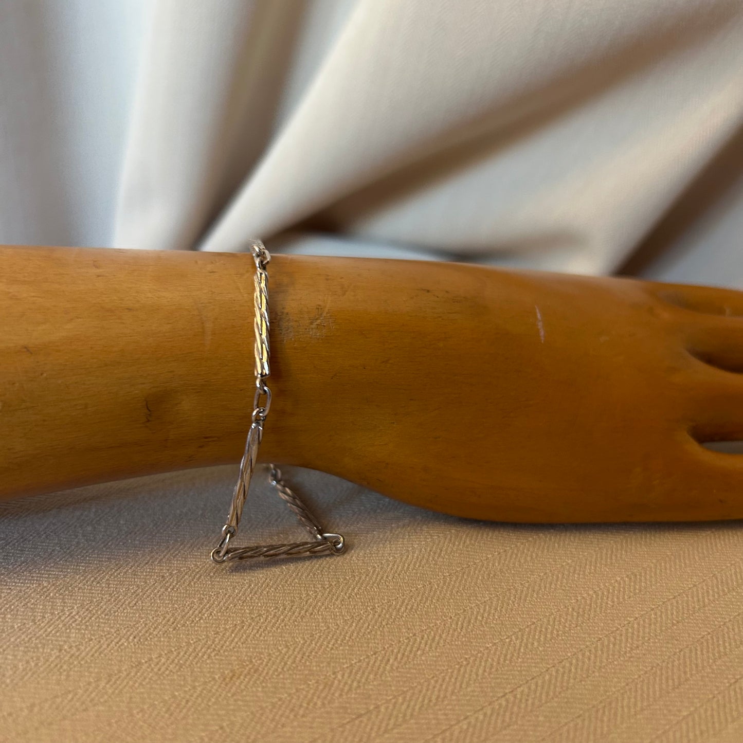 Sterling Silver Twisted Bar Chain Bracelet