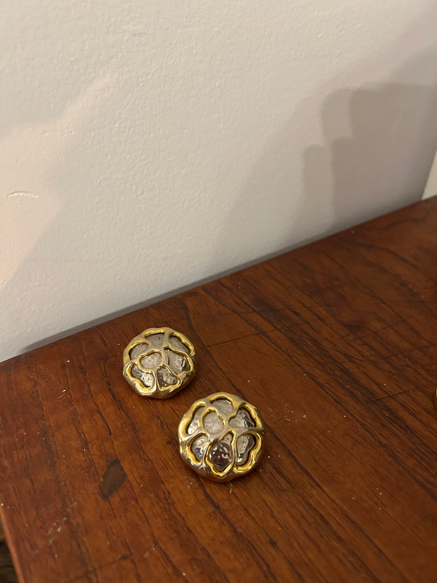 Mixed Metal Fluid Clip On Earrings