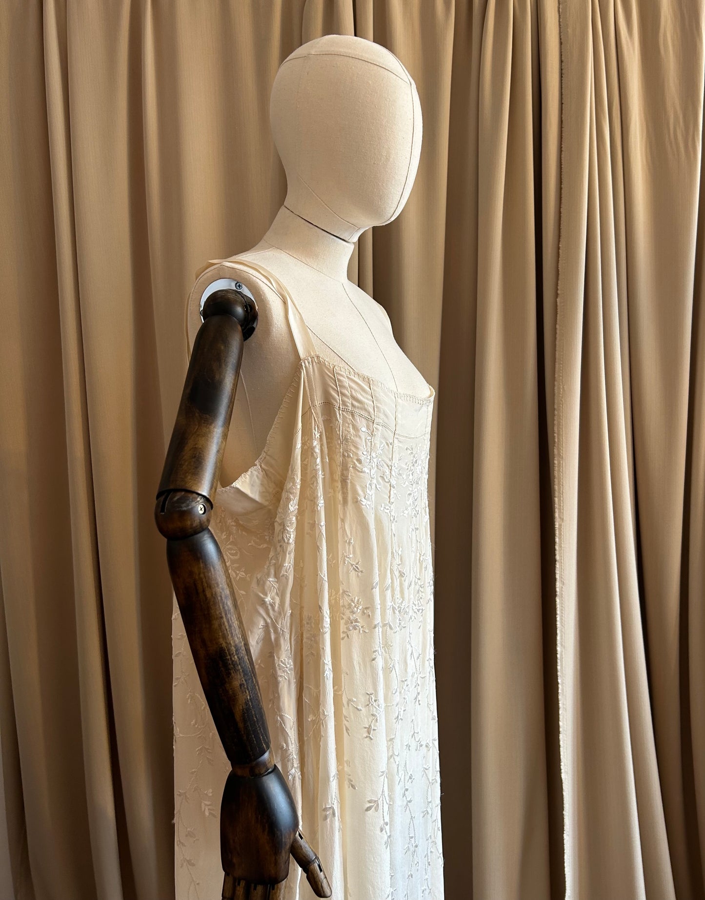 1920s Boxy Embroidered Slip