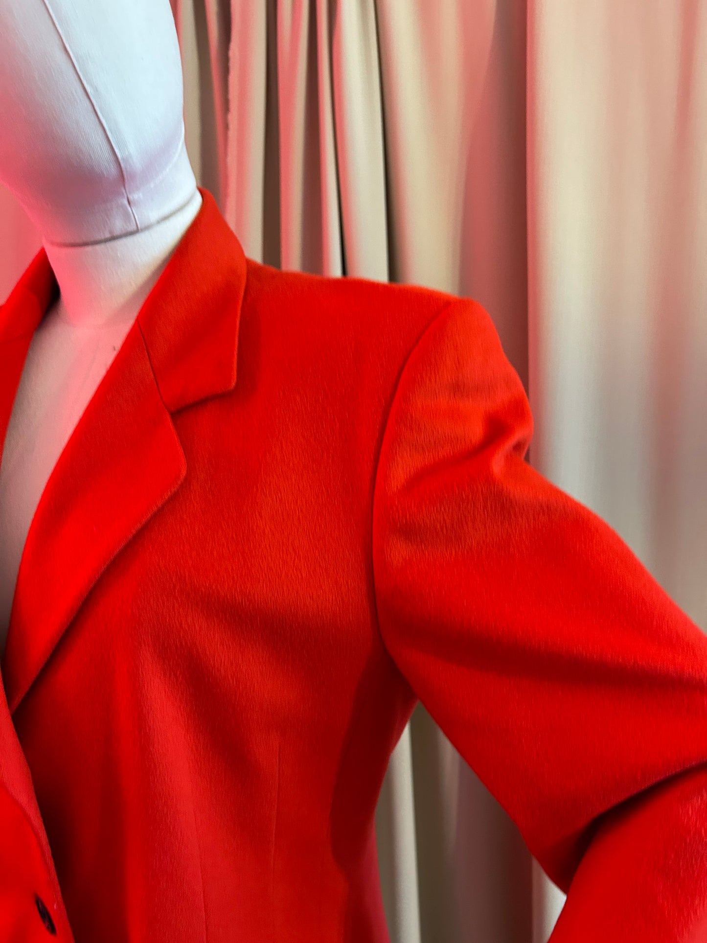 Cashmere Escada Tomato Blazer
