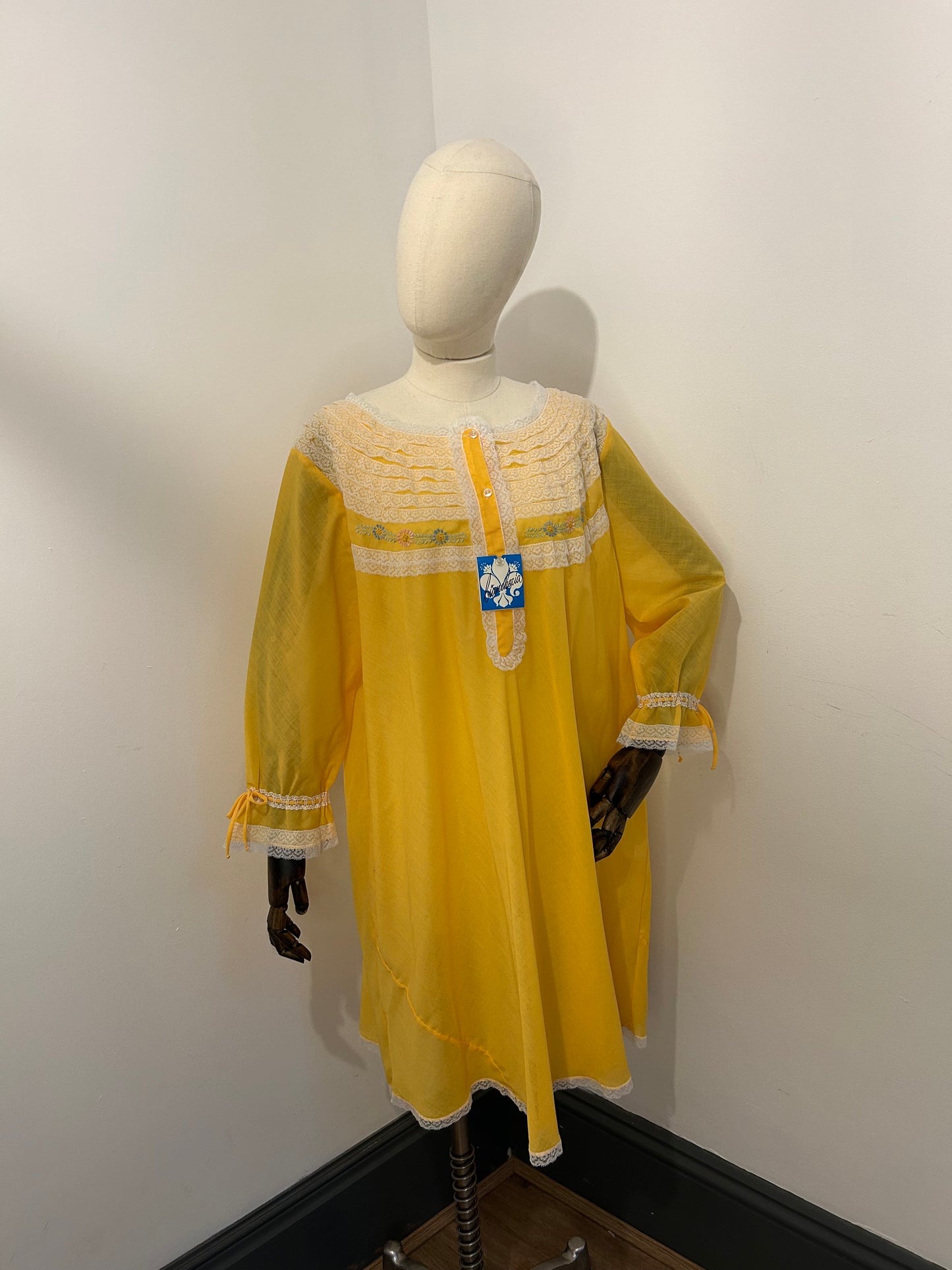 Yellow Dead-stock Nightgown