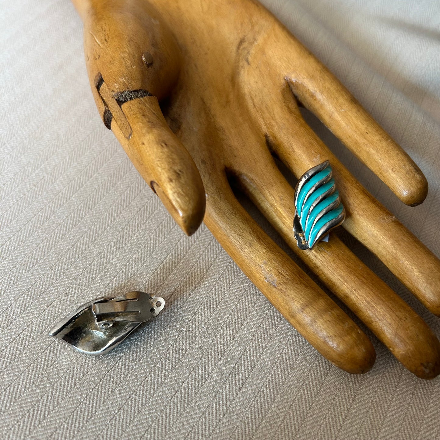 Turquoise Swirl Clip On