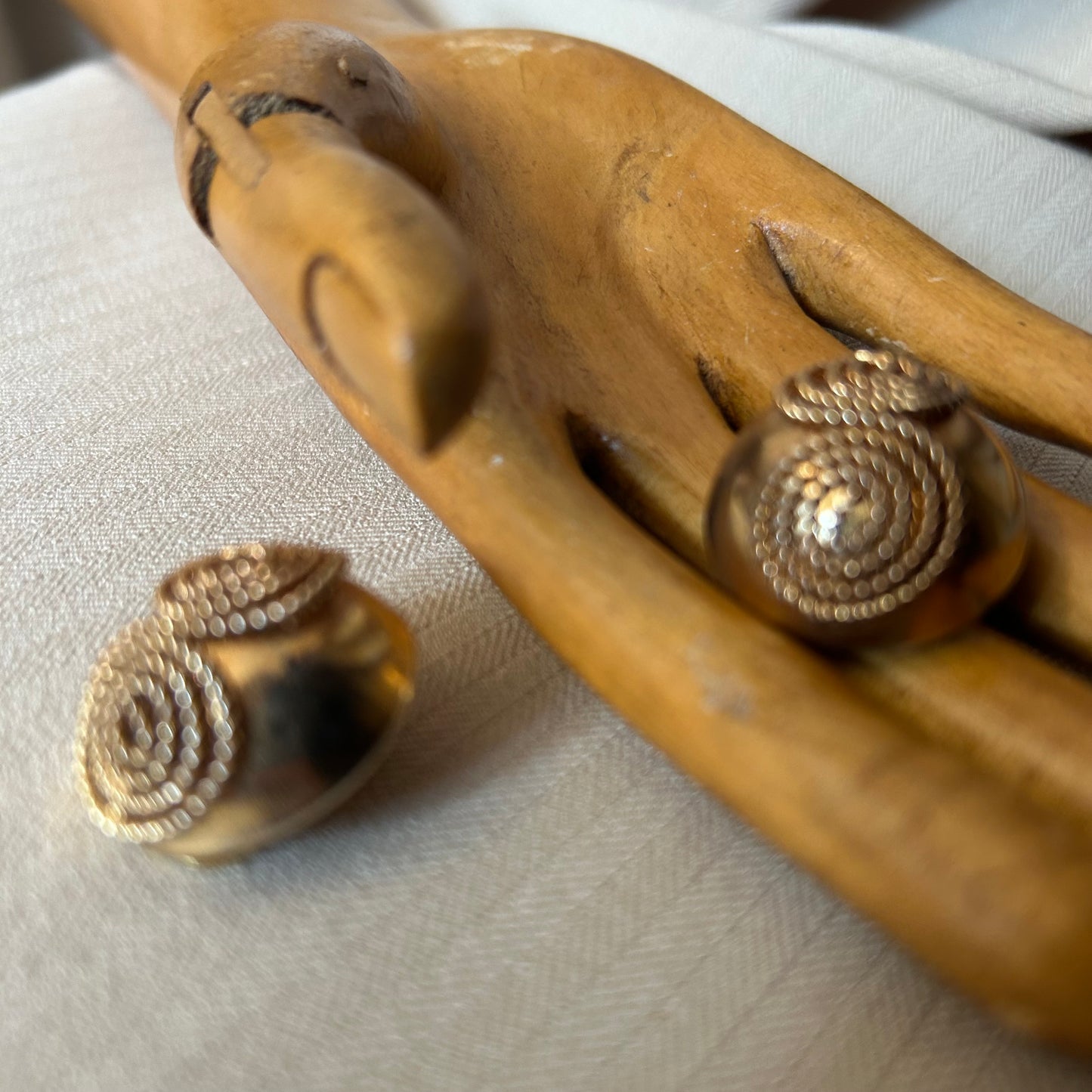 Bulbous Swirled Rope Clip On