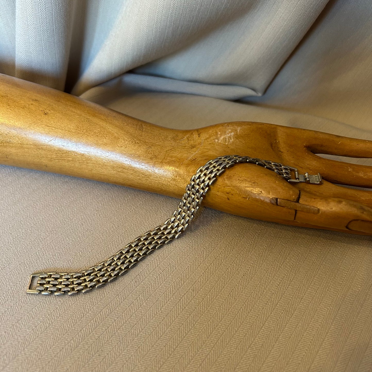 Narrow Mesh Brick Link Bracelet