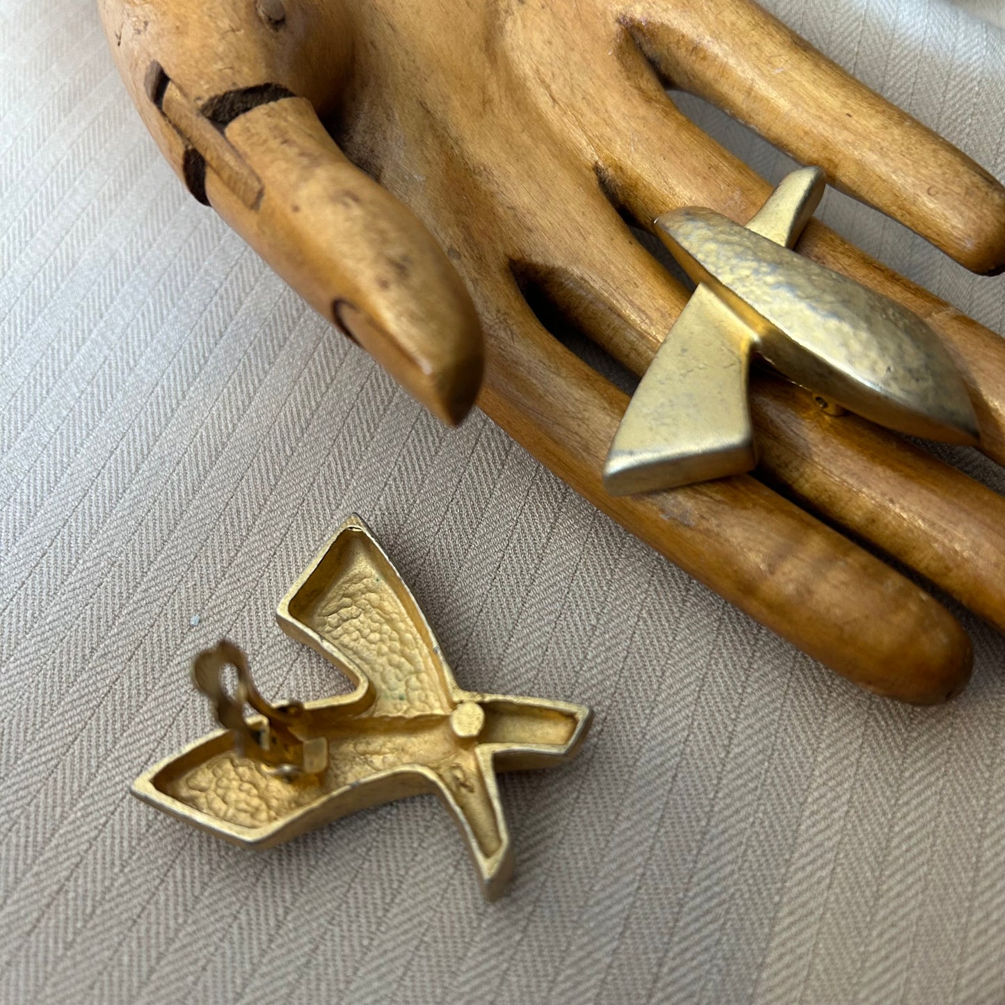 Flying Cross Clip On