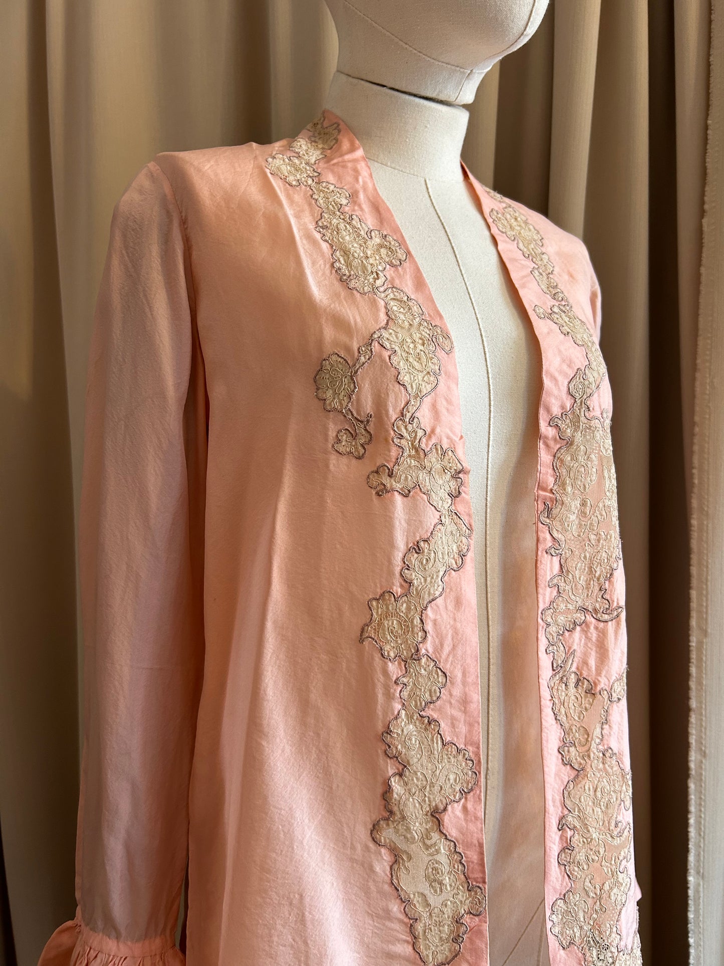 Late 20s Peach Silk Bed Jacket