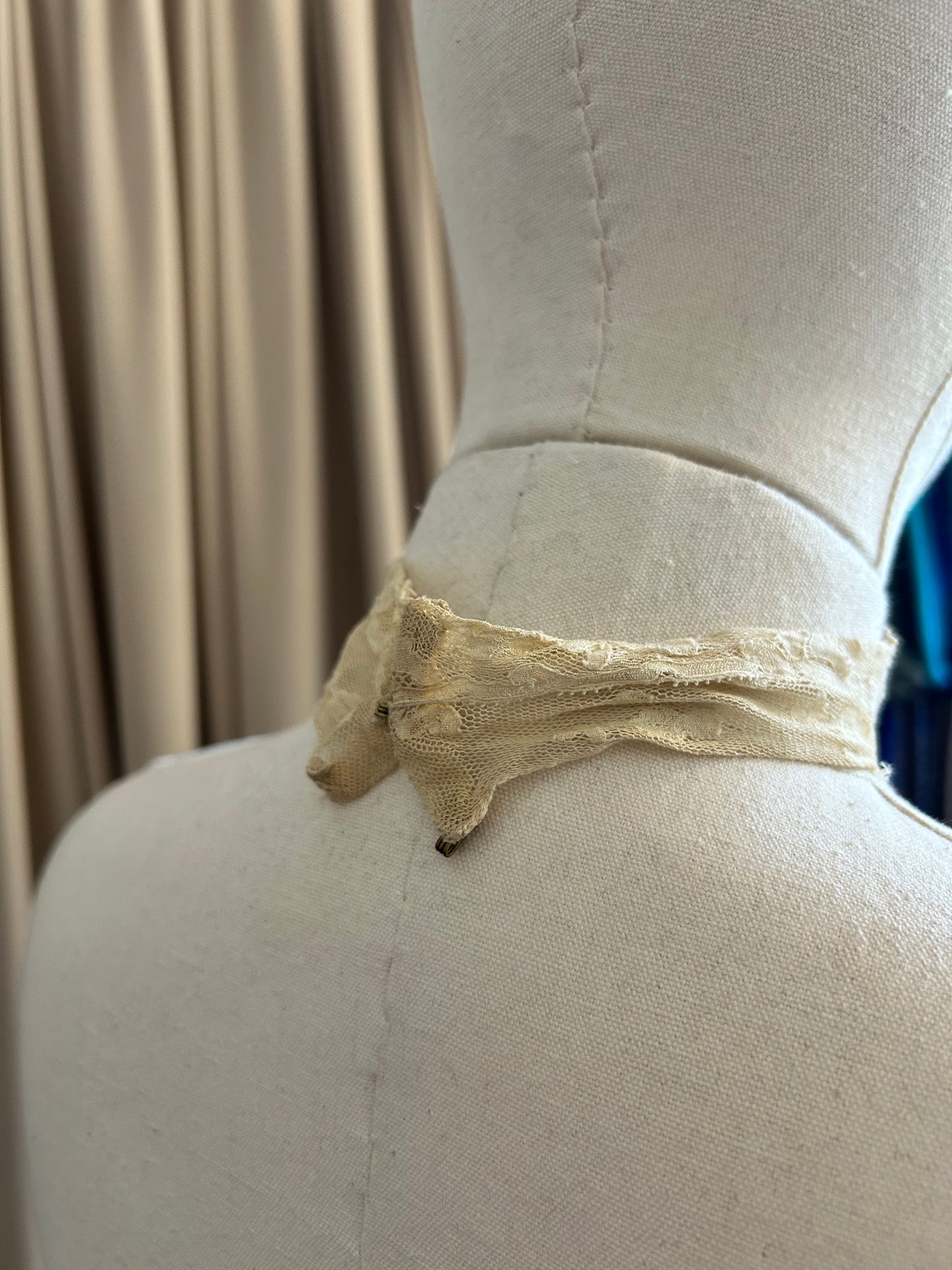 Antique Lace Collar
