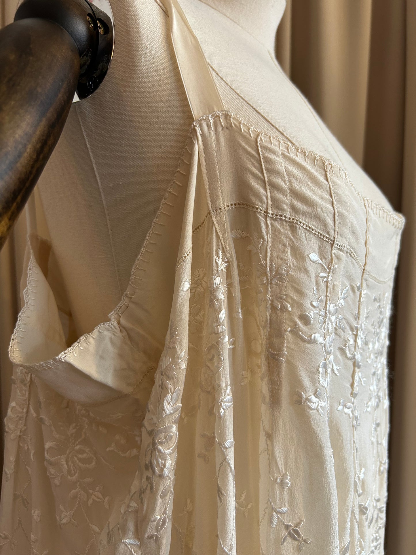 1920s Boxy Embroidered Slip