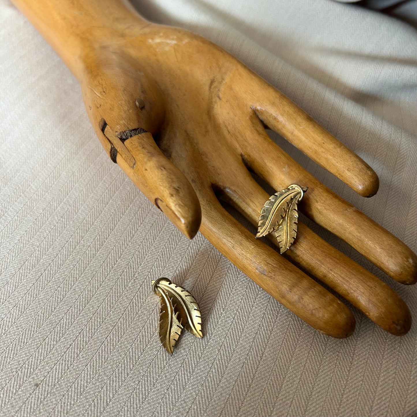 Feather Plume Clip On