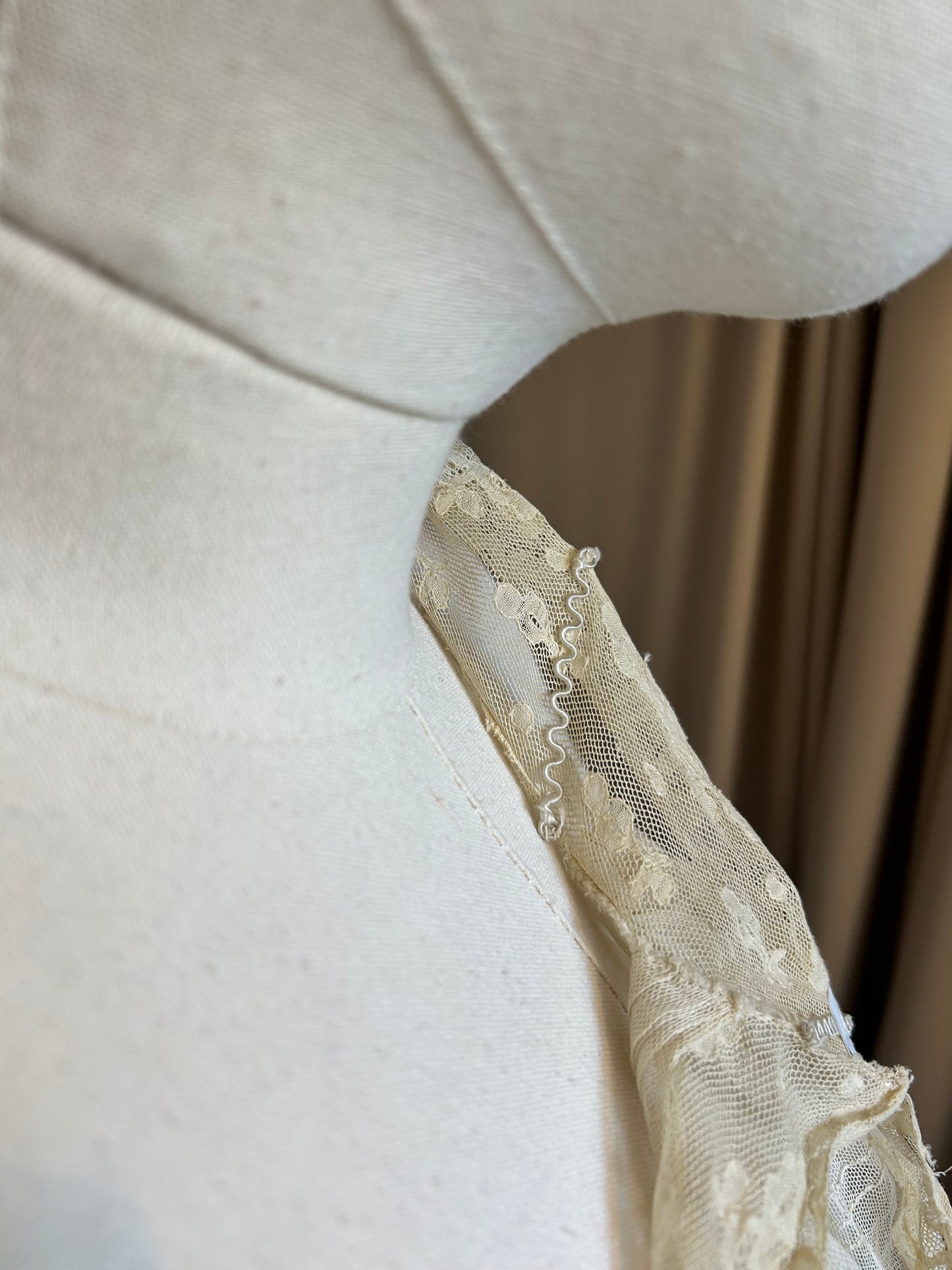 Antique Lace Collar