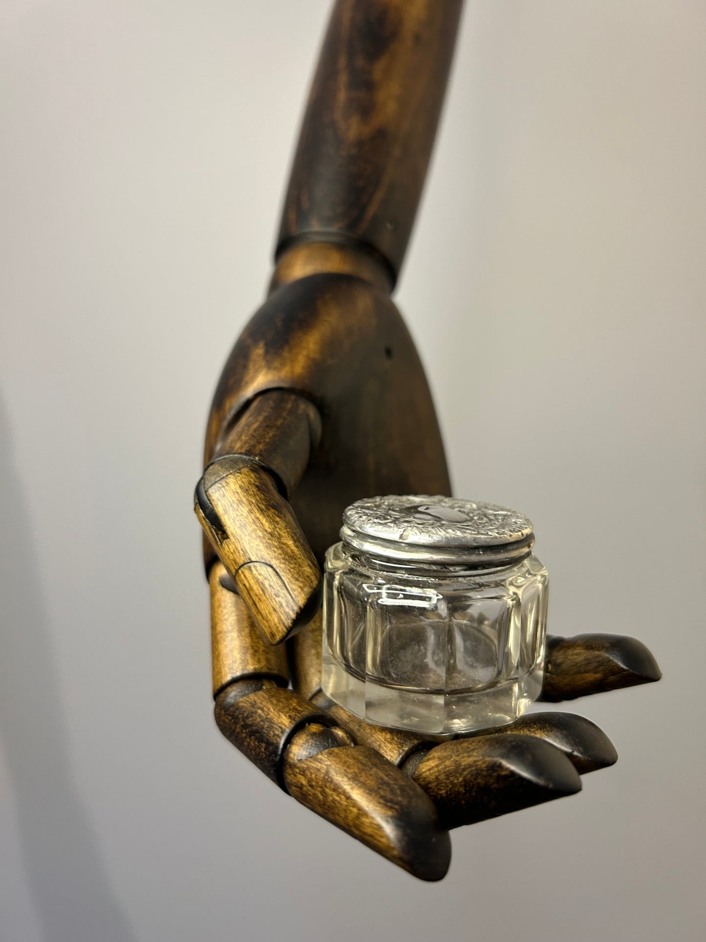 Crystal Pot With Silver Lid