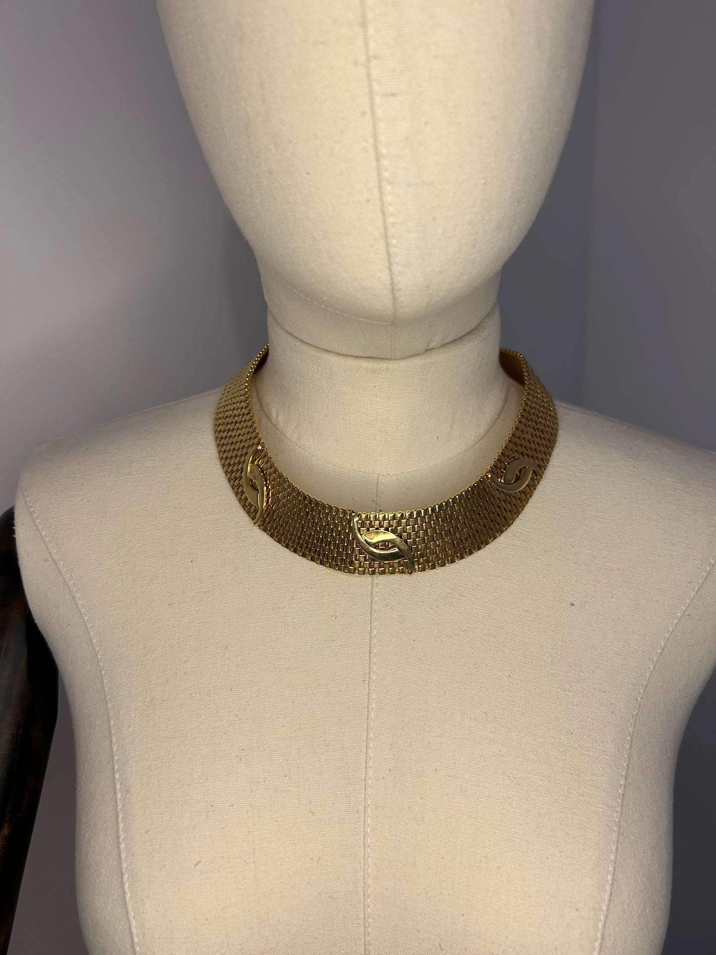 Gold Tone Linked Necklace